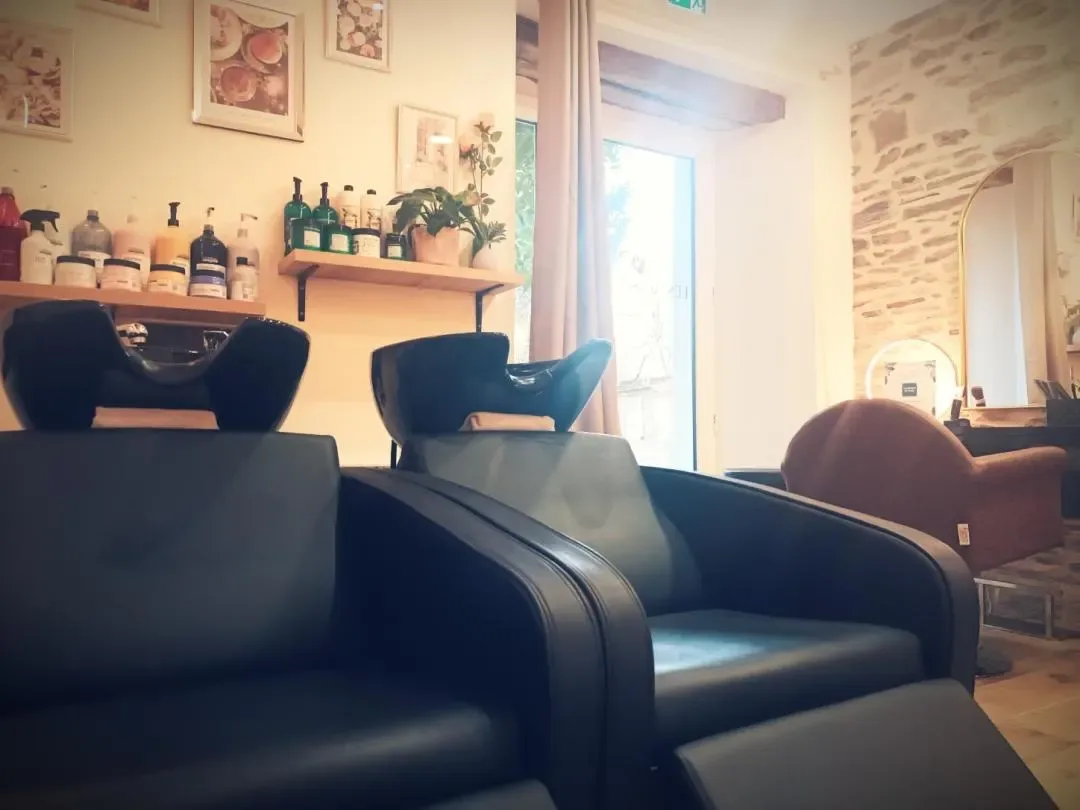 Les noisetiers - salon de coiffure - Coiffure Saint-Lô - Les noisetiers - salon de coiffure - Photo Galerie - OneBooking