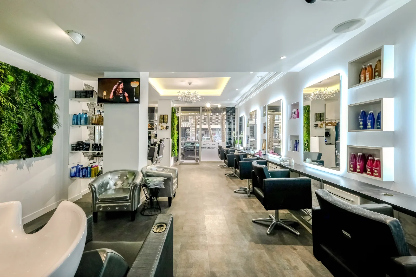 Raphaël Perrier by Marion Dauch - Coiffure Toulouse - Raphaël Perrier by Marion Dauch - Photo Galerie - OneBooking