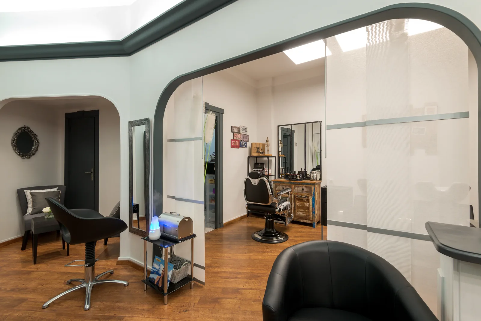 Nouvel' Hair - Coiffure Viroflay - Nouvel' Hair - Photo Galerie - OneBooking