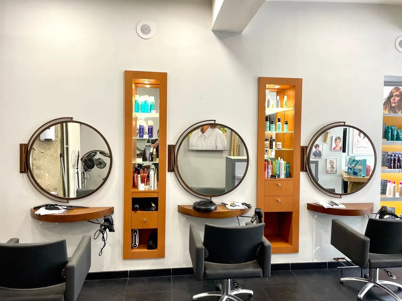 Carpy Coiffeur devient JM Coiffeur - Coiffure Blois - Carpy Coiffeur devient JM Coiffeur - Photo Galerie - OneBooking