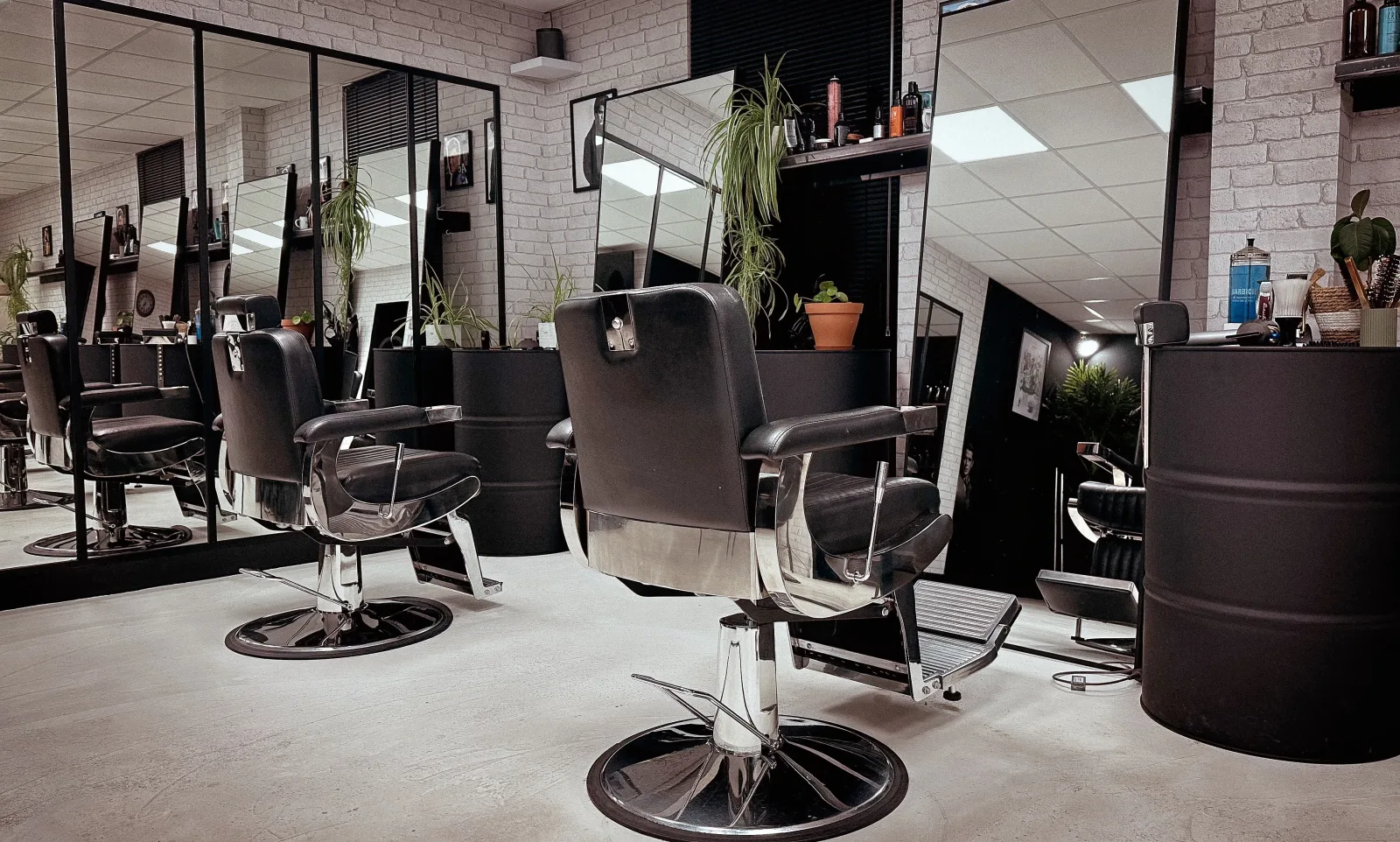 La Couperie - Coiffure Saint-Jouan-des-Guérets - La Couperie - Photo Galerie - OneBooking