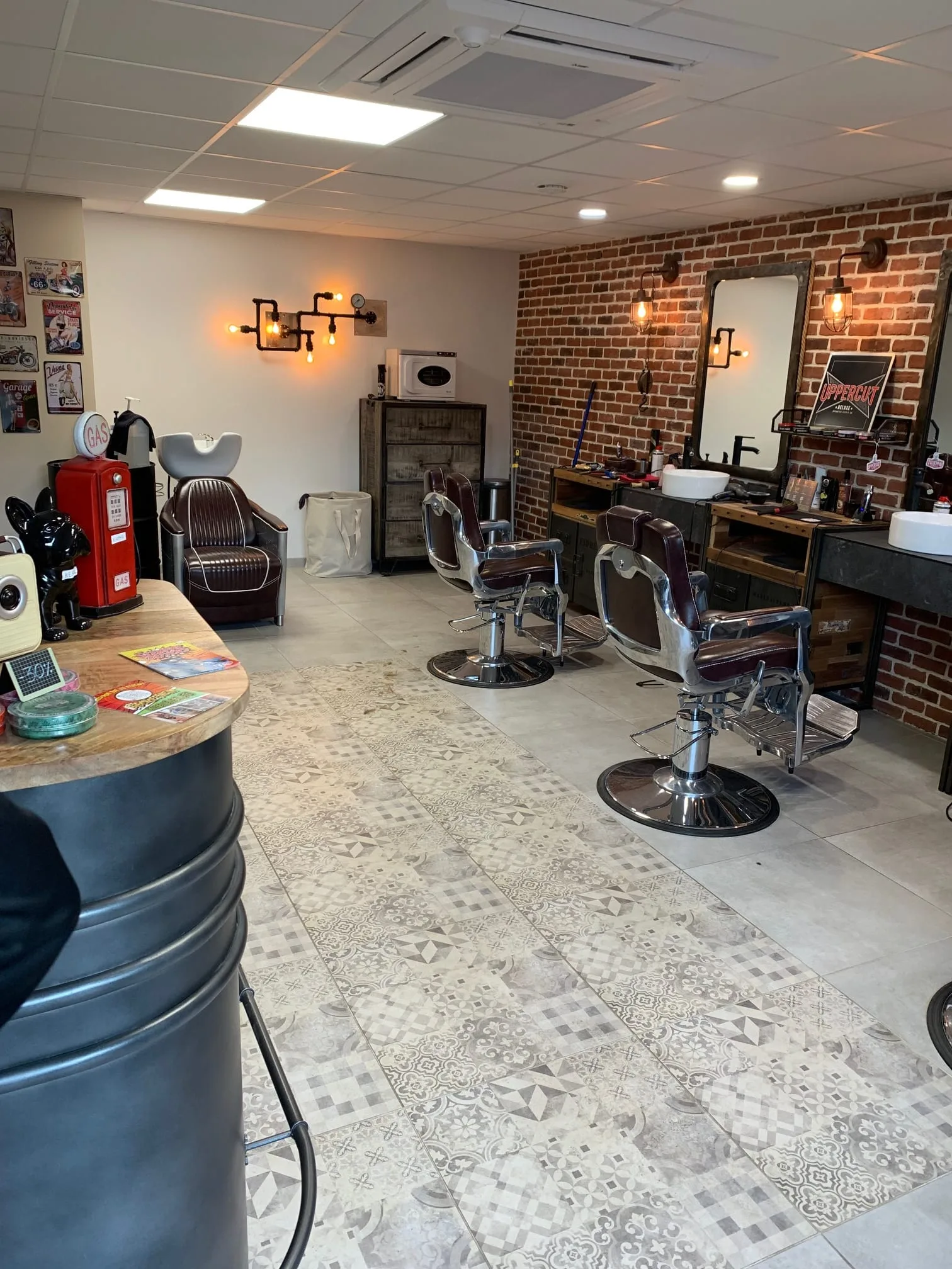 STEAMBOX BARBER SHOP - Coiffure Obernai - STEAMBOX BARBER SHOP - Photo Galerie - OneBooking
