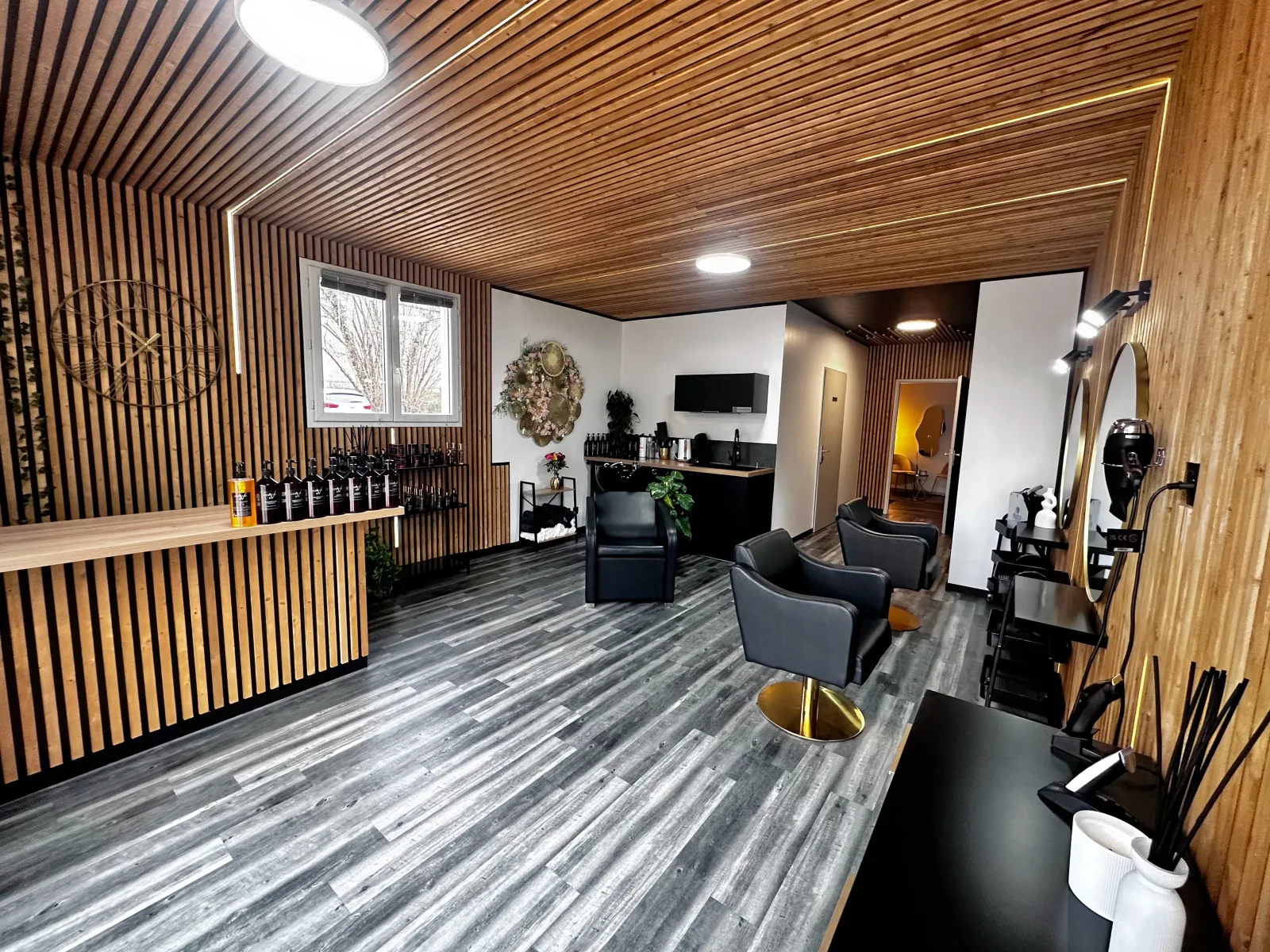 Coiffure by V - Coiffure La Chapelle-de-Guinchay - Coiffure by V - Photo Galerie - OneBooking