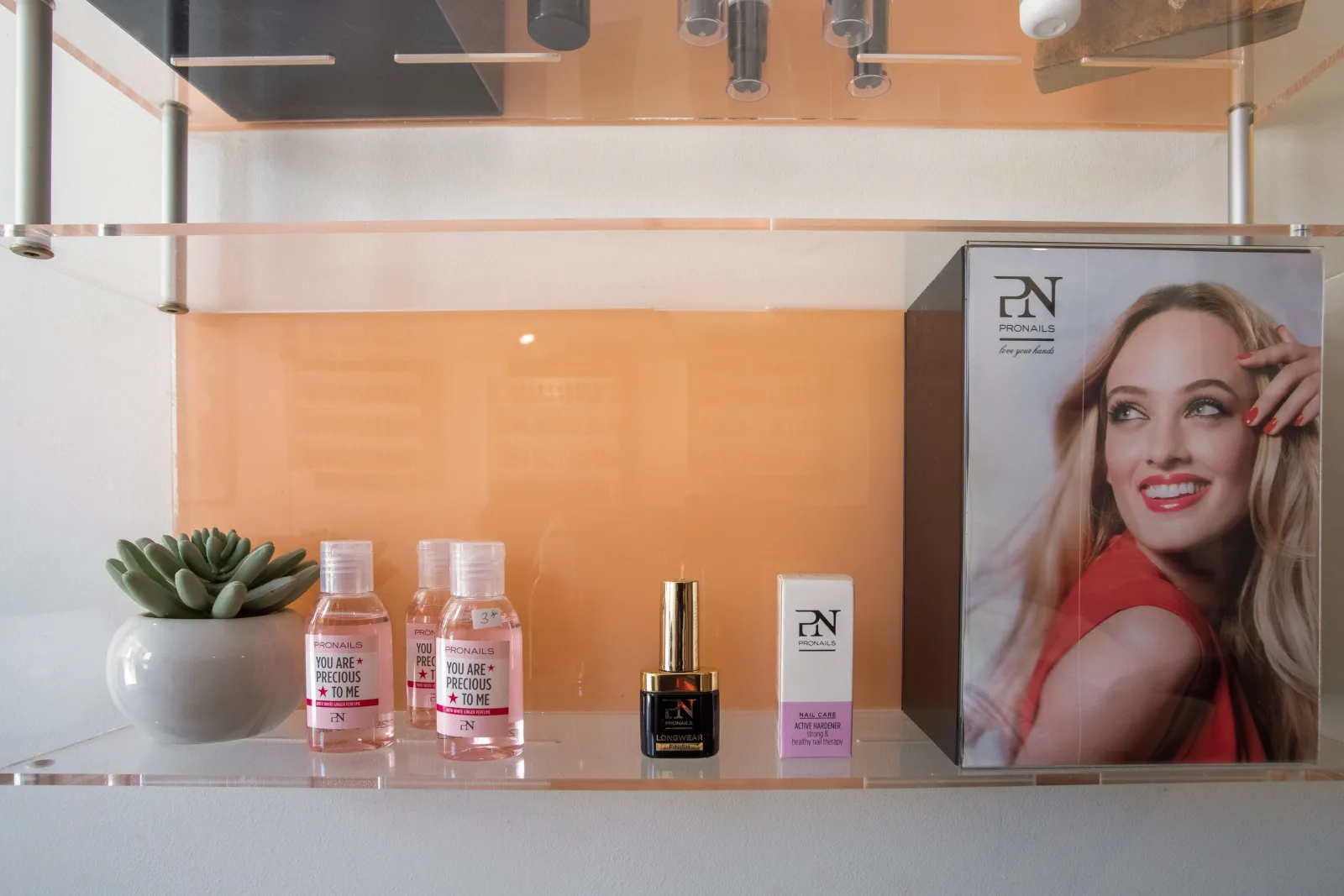 ProNails Premium - Institut de beauté Carqueiranne - ProNails Premium - Photo Galerie - OneBooking