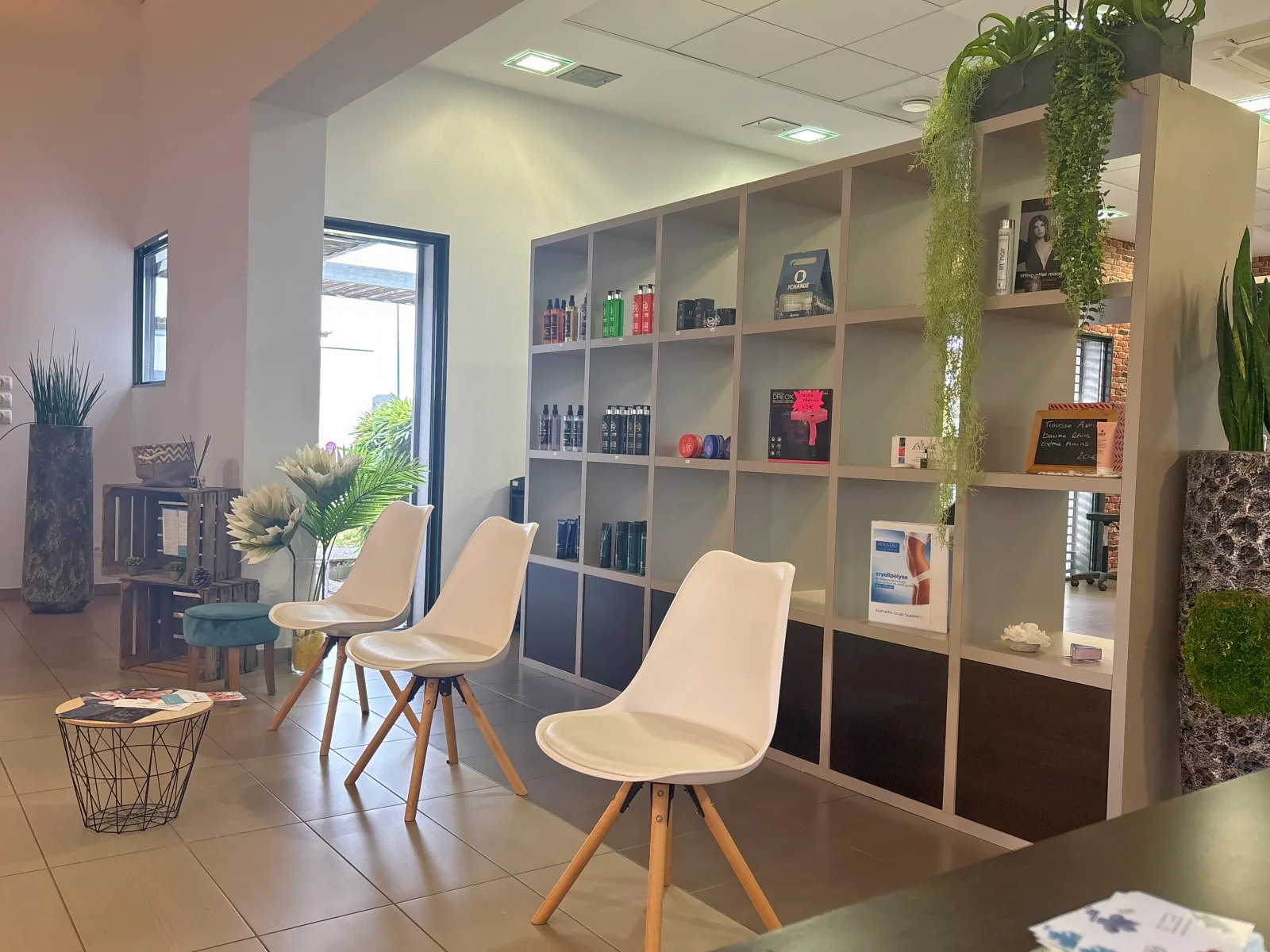 Un Atelier Pour Soi Coiffure - Coiffure Thann - Un Atelier Pour Soi Coiffure - Photo Galerie - OneBooking