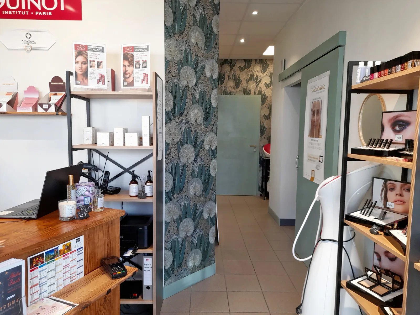 Absolue Beaute - Onglerie La Rochelle - Absolue Beaute - Photo Galerie - OneBooking