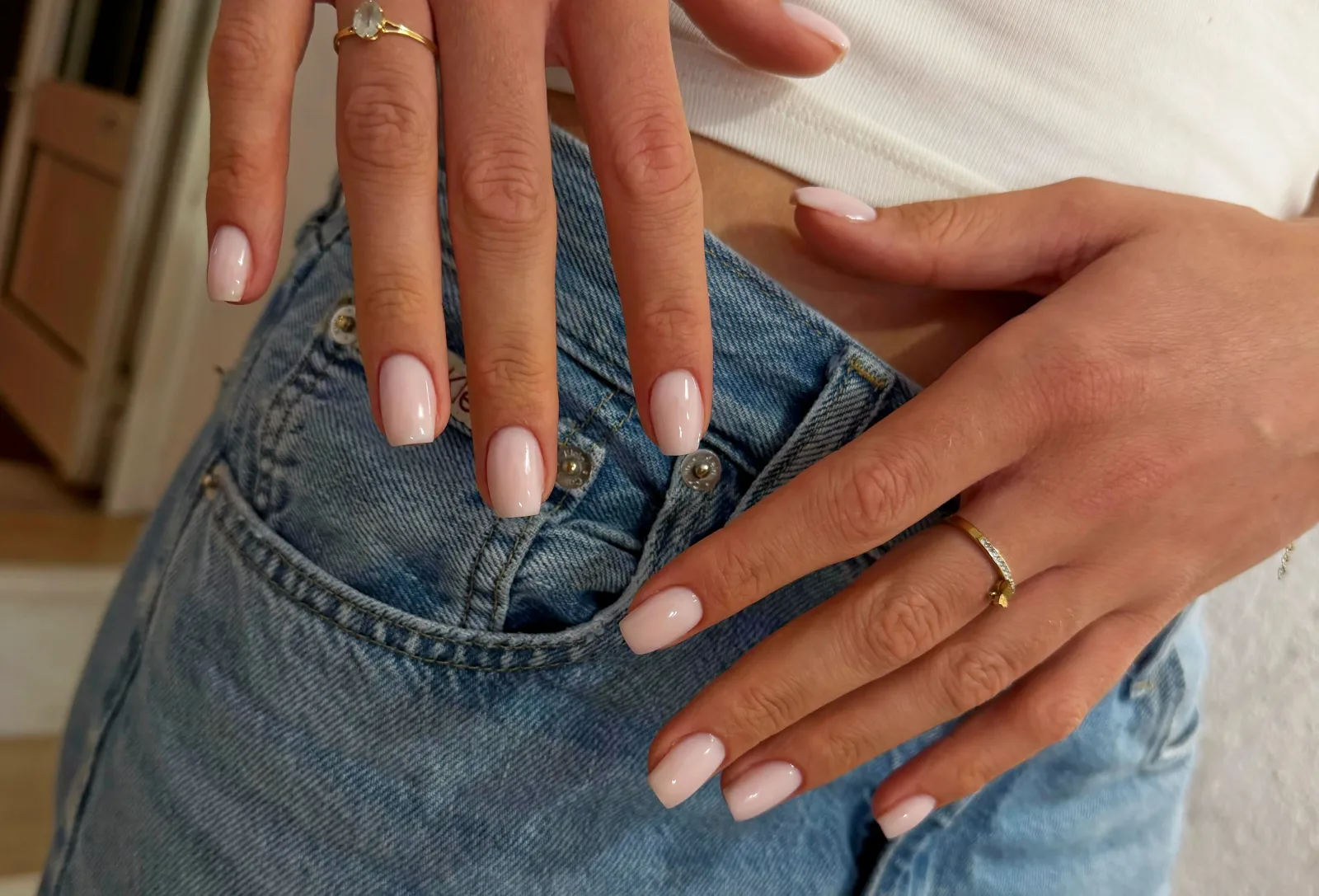 French Nails - Onglerie Villefranche-sur-Mer - French Nails - Photo Galerie - OneBooking