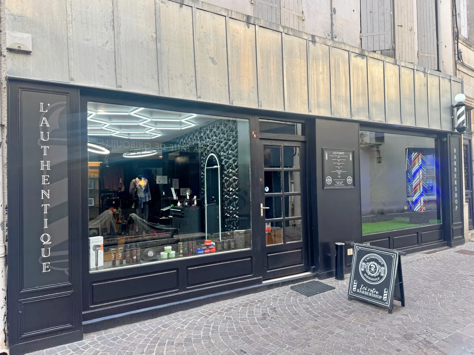 L'Authentique Barber Shop - Coiffure Cognac - L'Authentique Barber Shop - Photo Galerie - OneBooking