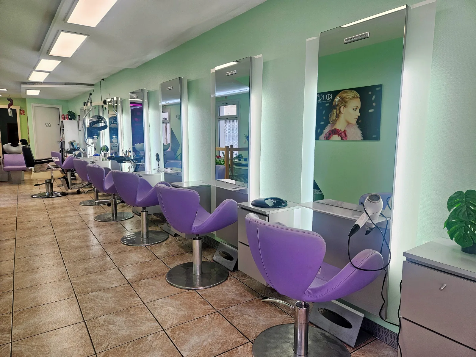 Eli Coiffure - Coiffure Montereau-Fault-Yonne - Eli Coiffure - Photo Galerie - OneBooking