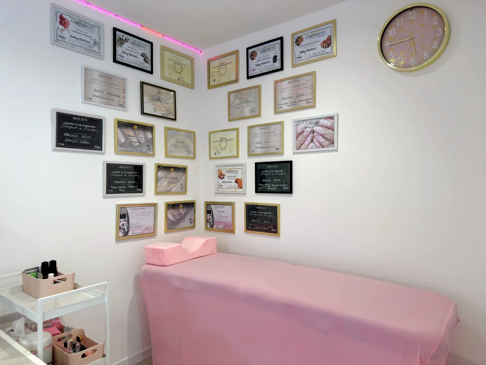 Beauty Studio By Kathy - Onglerie Carbonne - Beauty Studio By Kathy - Photo Galerie - OneBooking