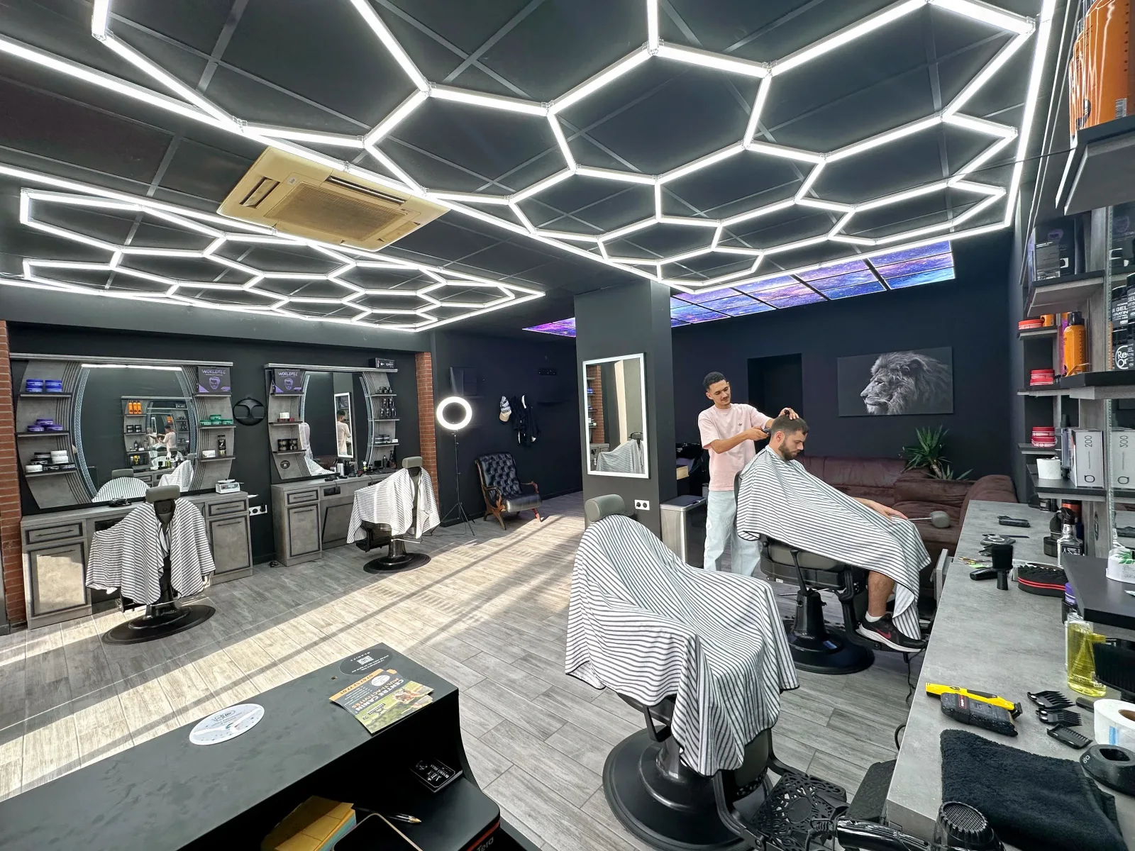 The Beverly Hills - Coiffure Aucamville - The Beverly Hills - Photo Galerie - OneBooking