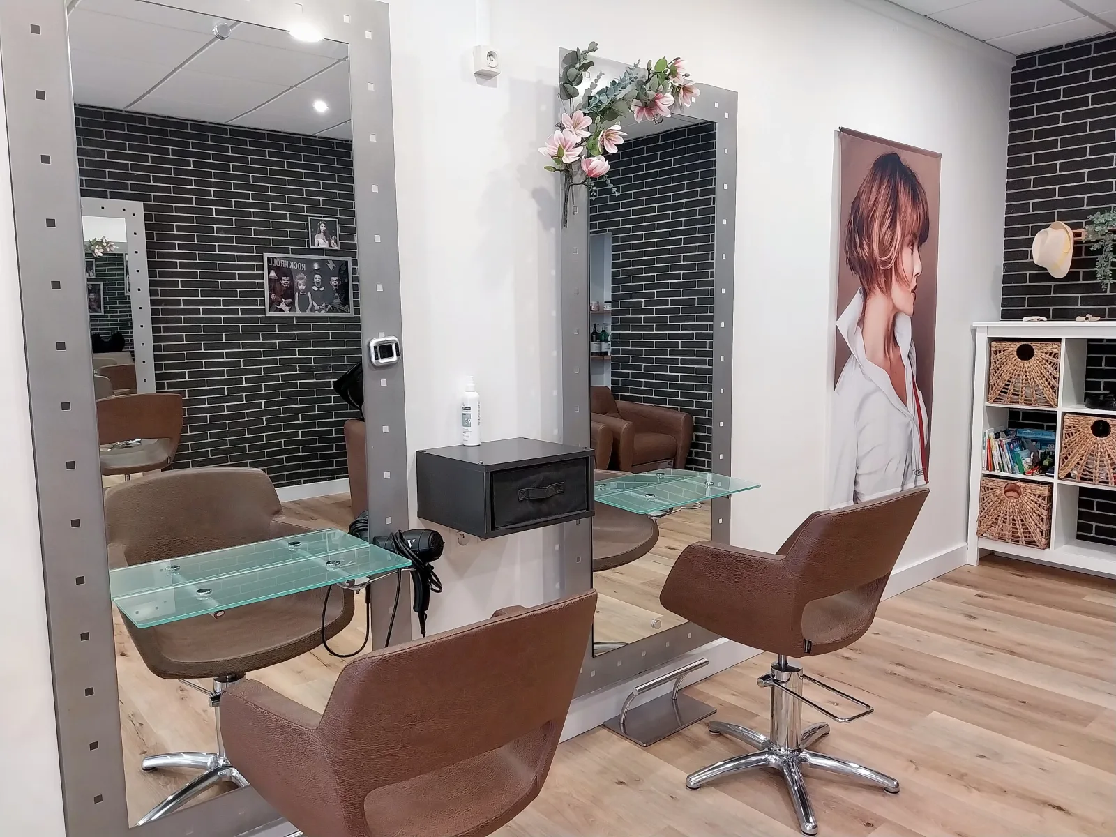 Au carré court - Coiffure Saint-Lô - Au carré court - Photo Galerie - OneBooking