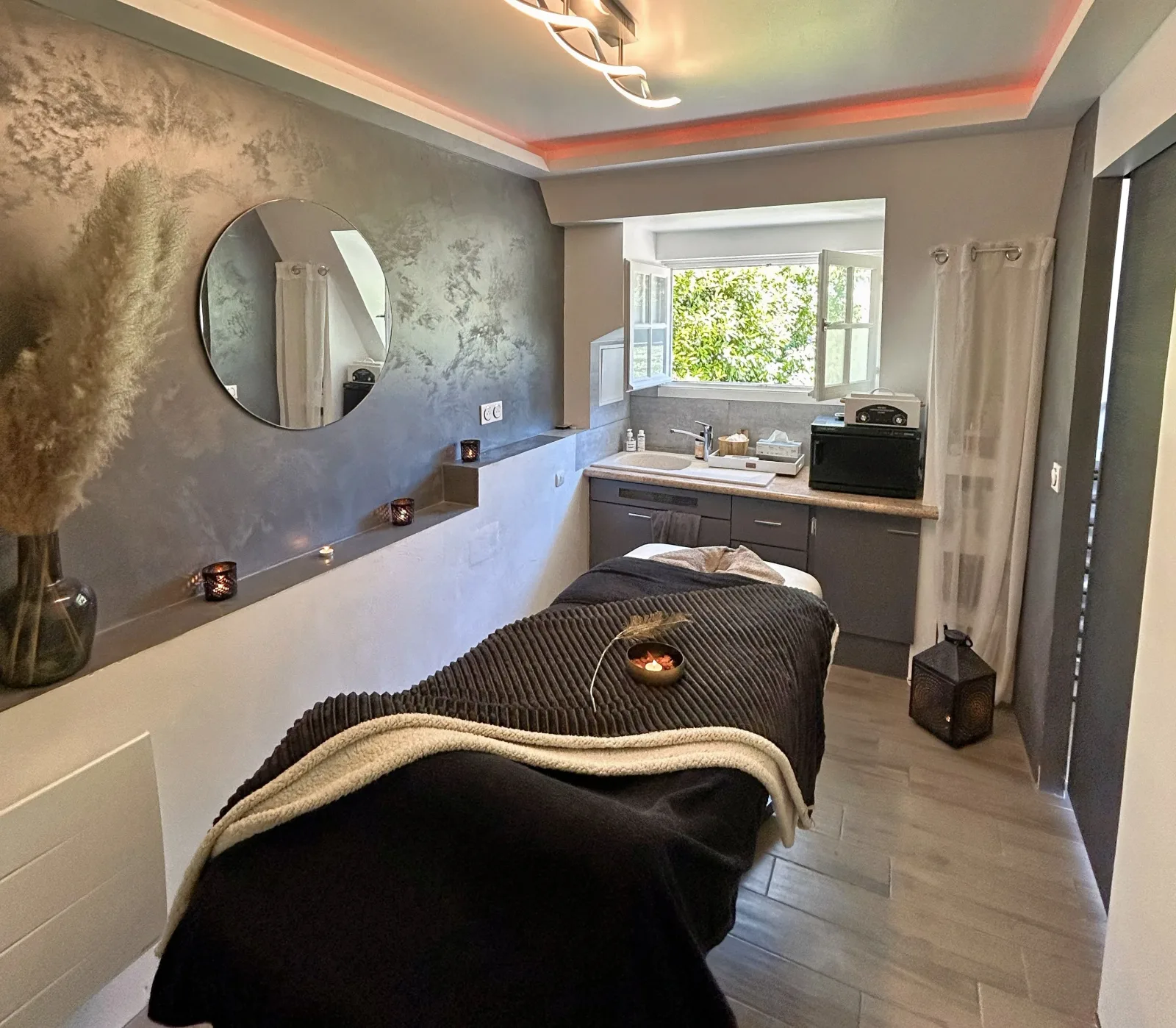 LS Beauté - Institut de beauté Illkirch-Graffenstaden - LS Beauté - Photo Galerie - OneBooking