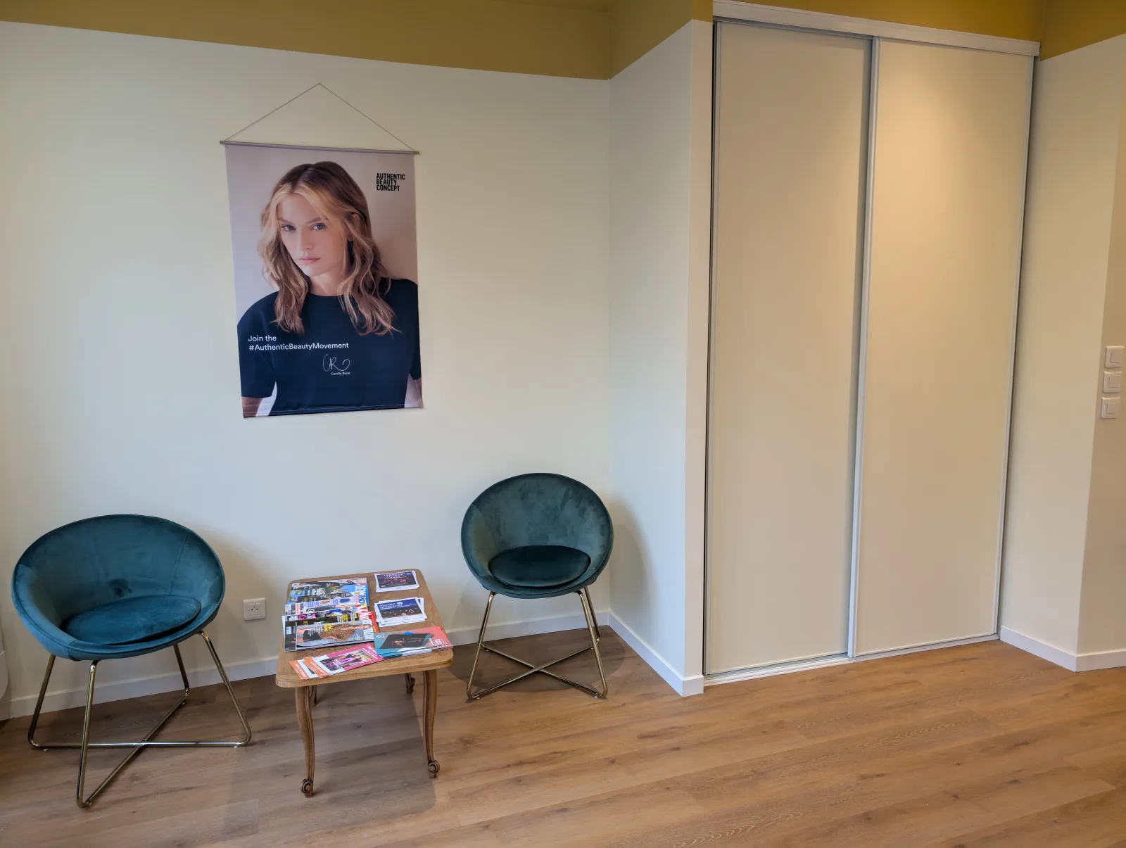 Salon Minoka - Coiffure Châtillon - Salon Minoka - Photo Galerie - OneBooking
