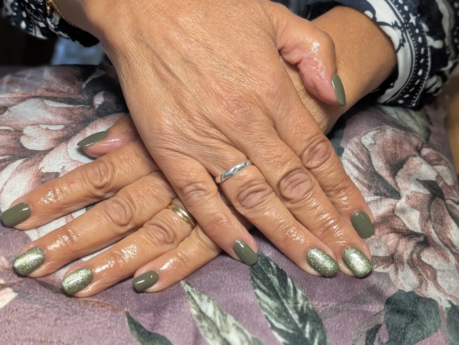 Le Boudoir d'Amandine - Beauté des ongles et du regard - Onglerie Rang-du-Fliers - Le Boudoir d'Amandine - Beauté des ongles et du regard - Photo Galerie - OneBooking