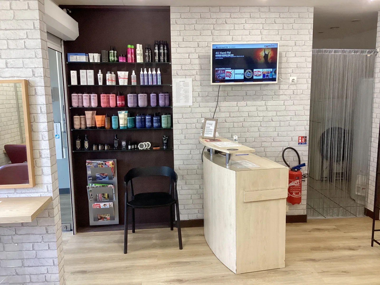 Chez Caroline - Coiffure Cenon - Chez Caroline - Photo Galerie - OneBooking