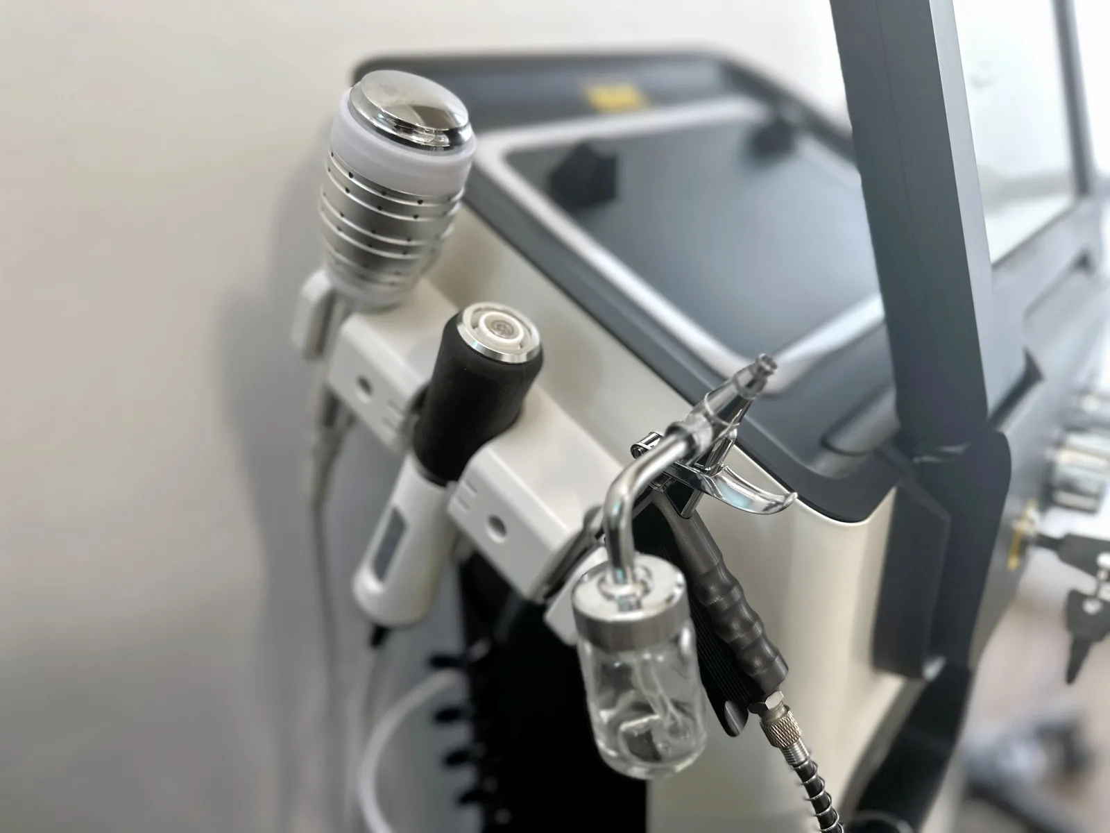 Tech Care Esthétique - Institut de beauté Pleuven - Tech Care Esthétique - Photo Galerie - OneBooking