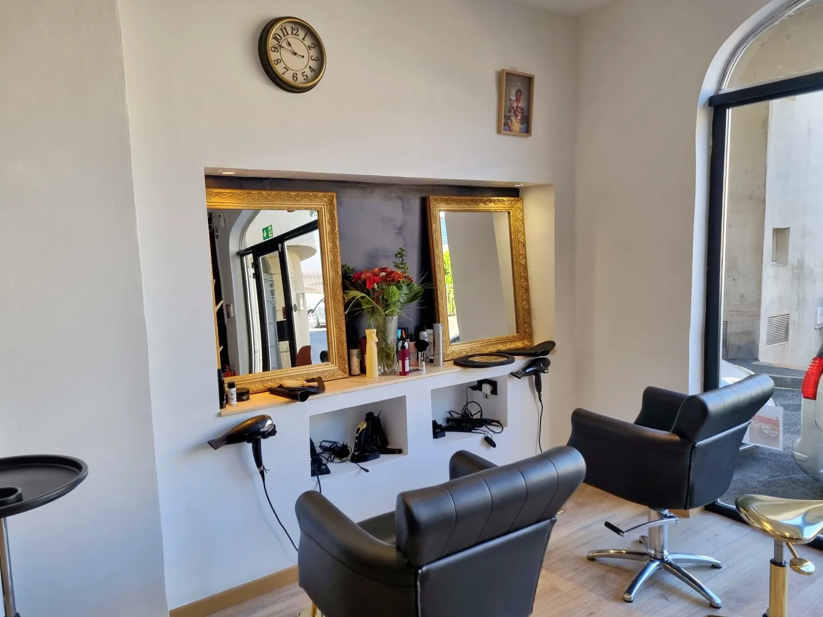 Blue Bird - Coiffure Draguignan - Blue Bird - Photo Galerie - OneBooking