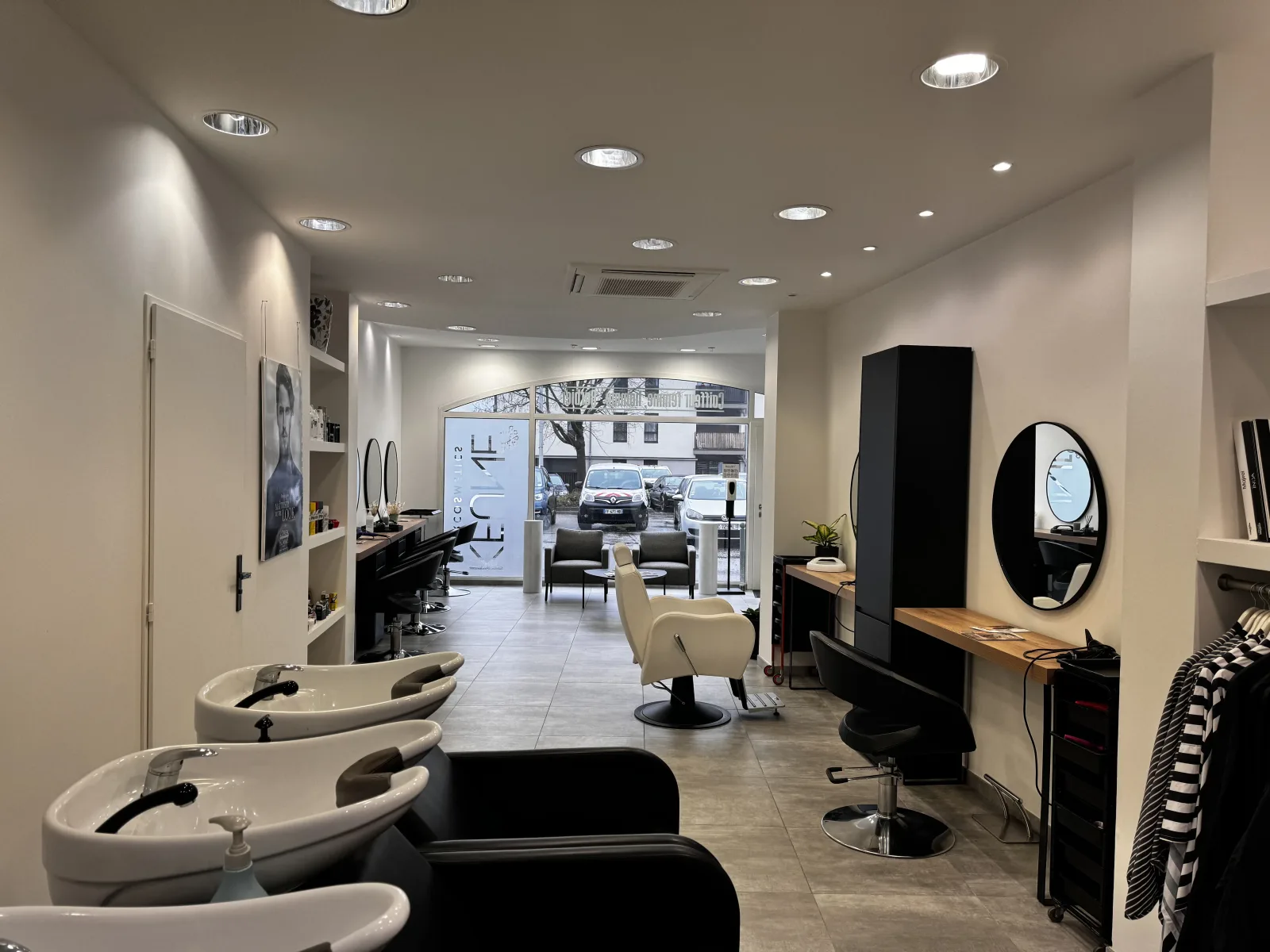 Salon MG - Coiffure Ferney-Voltaire - Salon MG - Photo Galerie - OneBooking