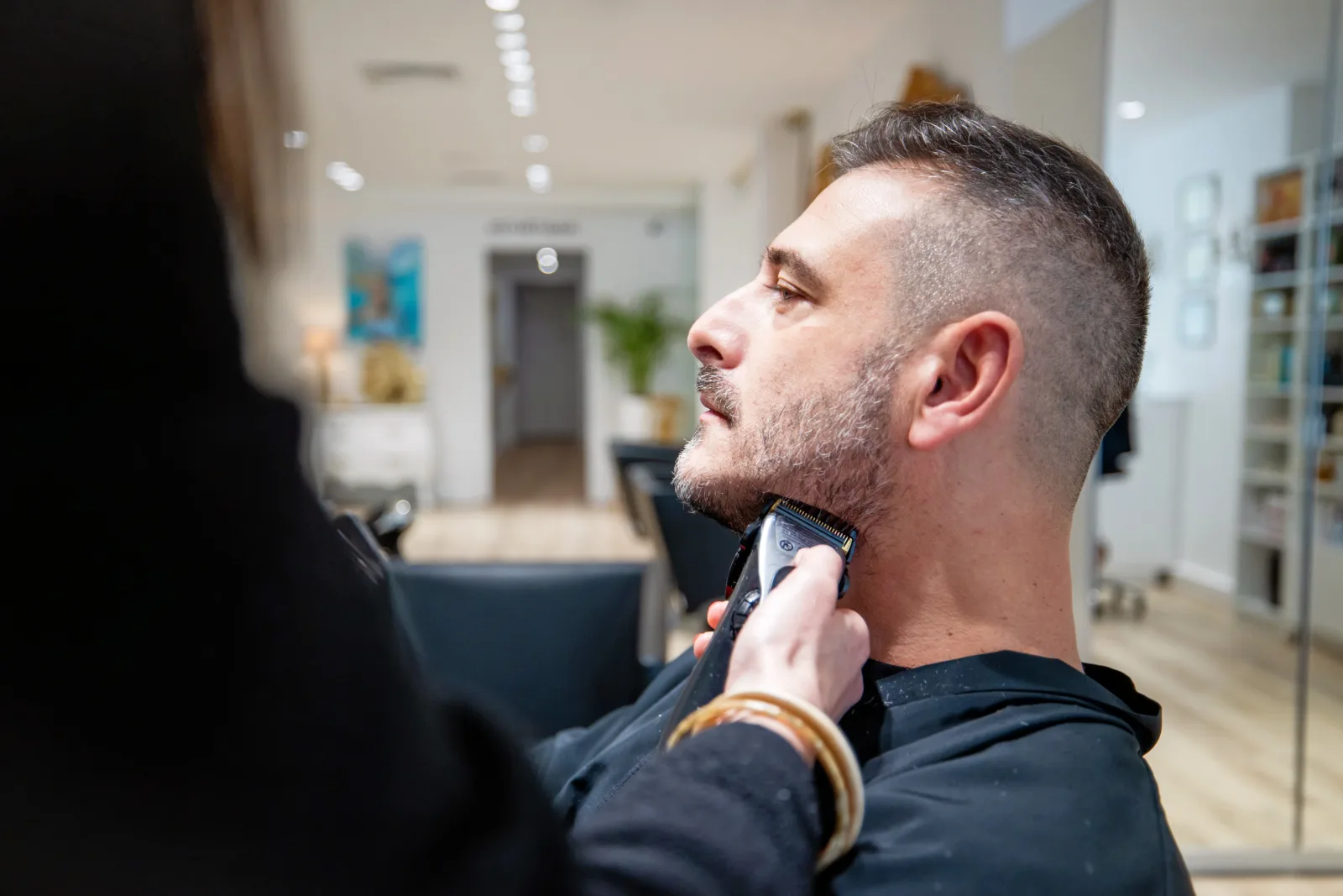 Paul FRETEL - Coiffeur - Esthétique - Coiffure Saint-Jean-de-Luz - Paul FRETEL - Coiffeur - Esthétique - Photo Galerie - OneBooking