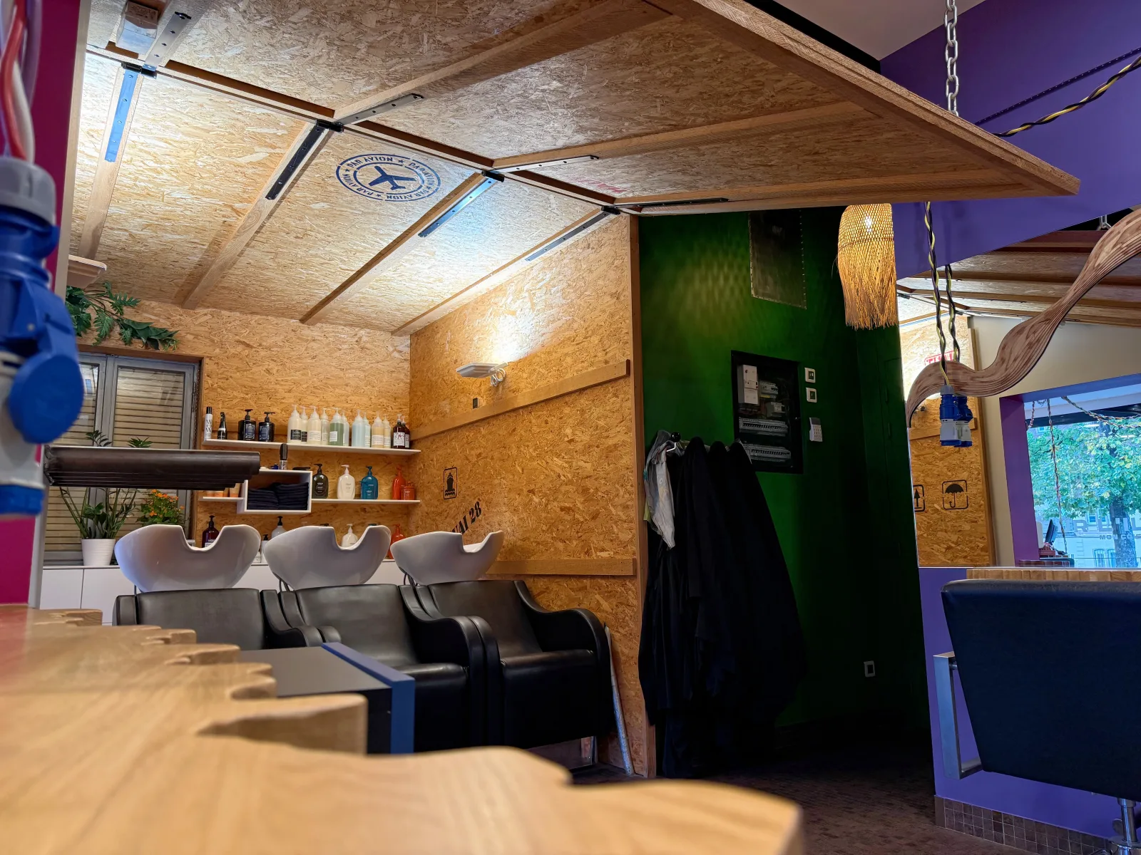 Vue Sur L'ill - Coiffure Strasbourg - Vue Sur L'ill - Photo Galerie - OneBooking