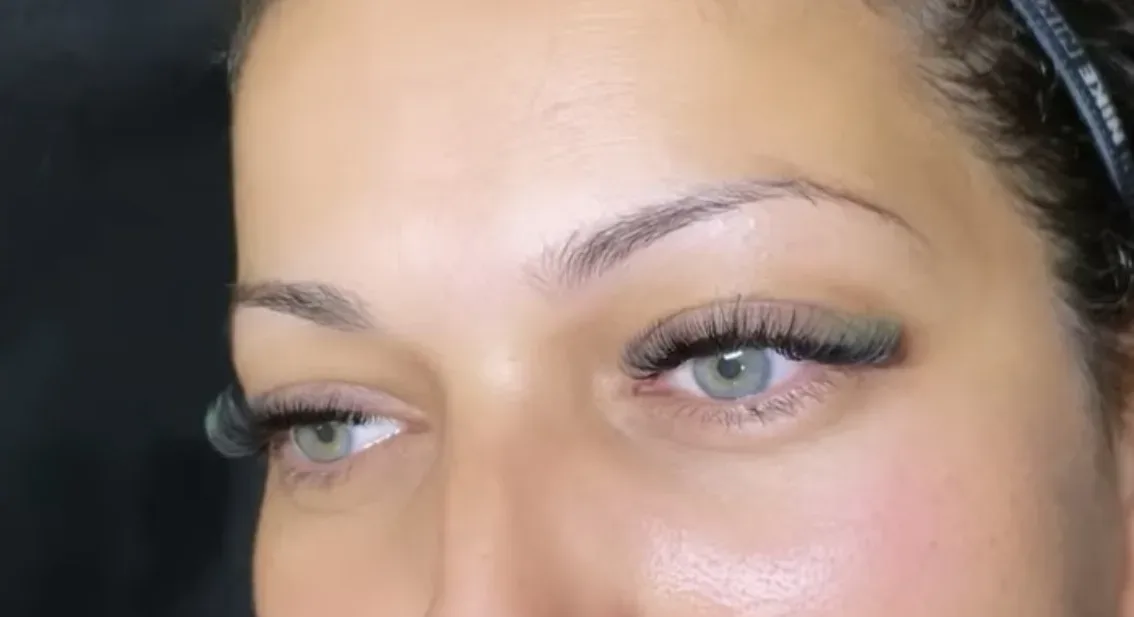 Beauty Bar Lashes - Sourcils & cils Dole - Beauty Bar Lashes - Photo Galerie - OneBooking
