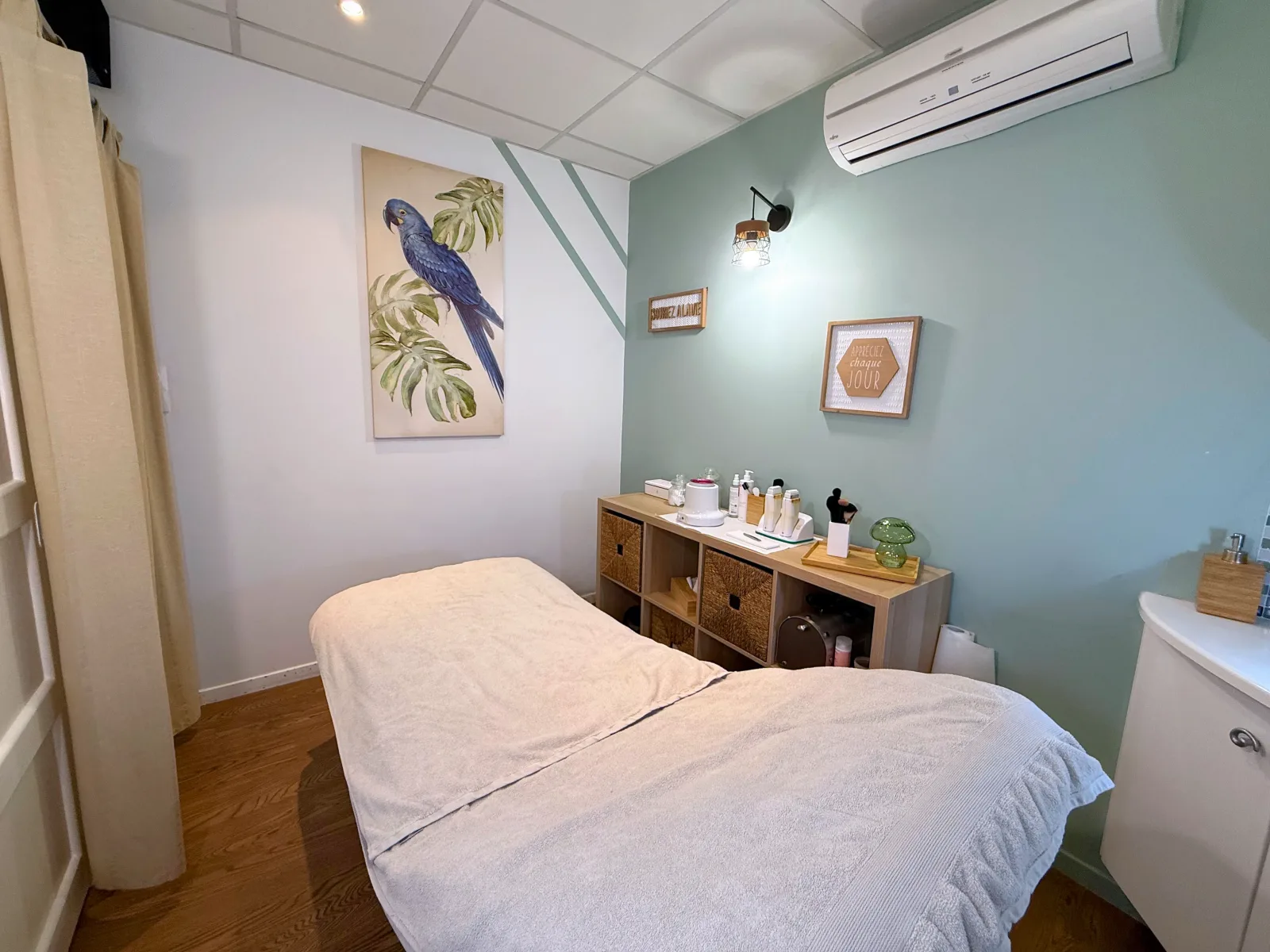 Paradis Beauté - Onglerie Giberville - Paradis Beauté - Photo Galerie - OneBooking
