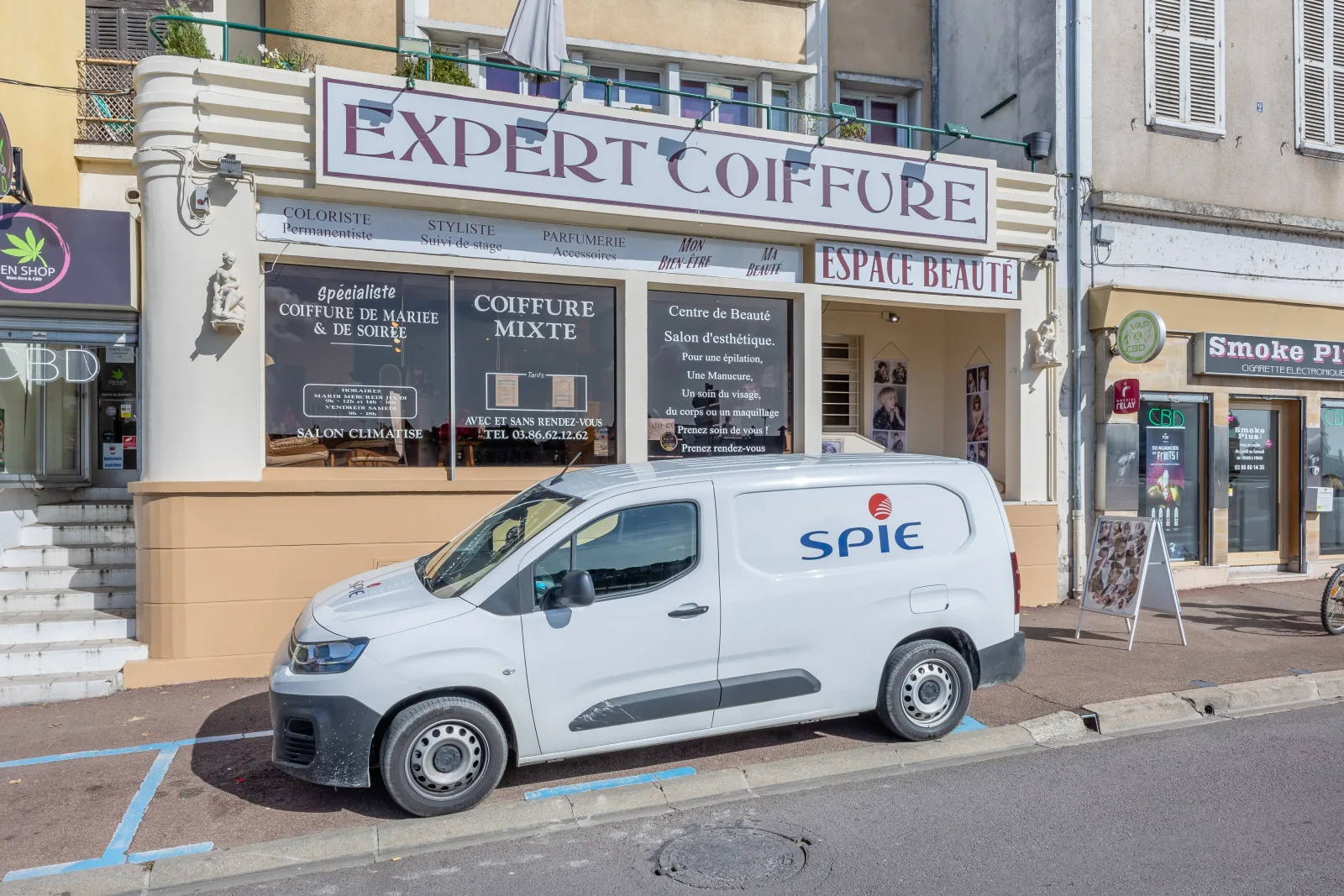 Expert - Coiffure / Esthetique - Coiffure Joigny - Expert - Coiffure / Esthetique - Photo Galerie - OneBooking