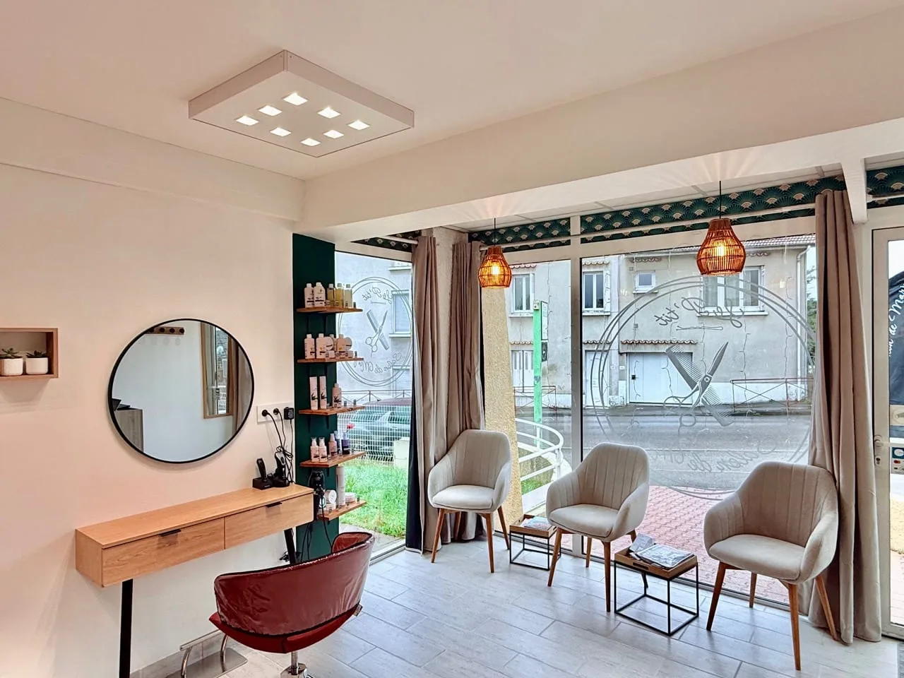 LE P'TIT SALON DE MARJO - Coiffure Mours-Saint-Eusèbe - LE P'TIT SALON DE MARJO - Photo Galerie - OneBooking