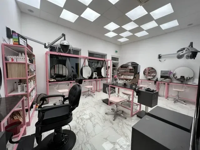 Aux deux cheveux - Coiffure Digne-les-bains - Aux deux cheveux - Photo Galerie - OneBooking