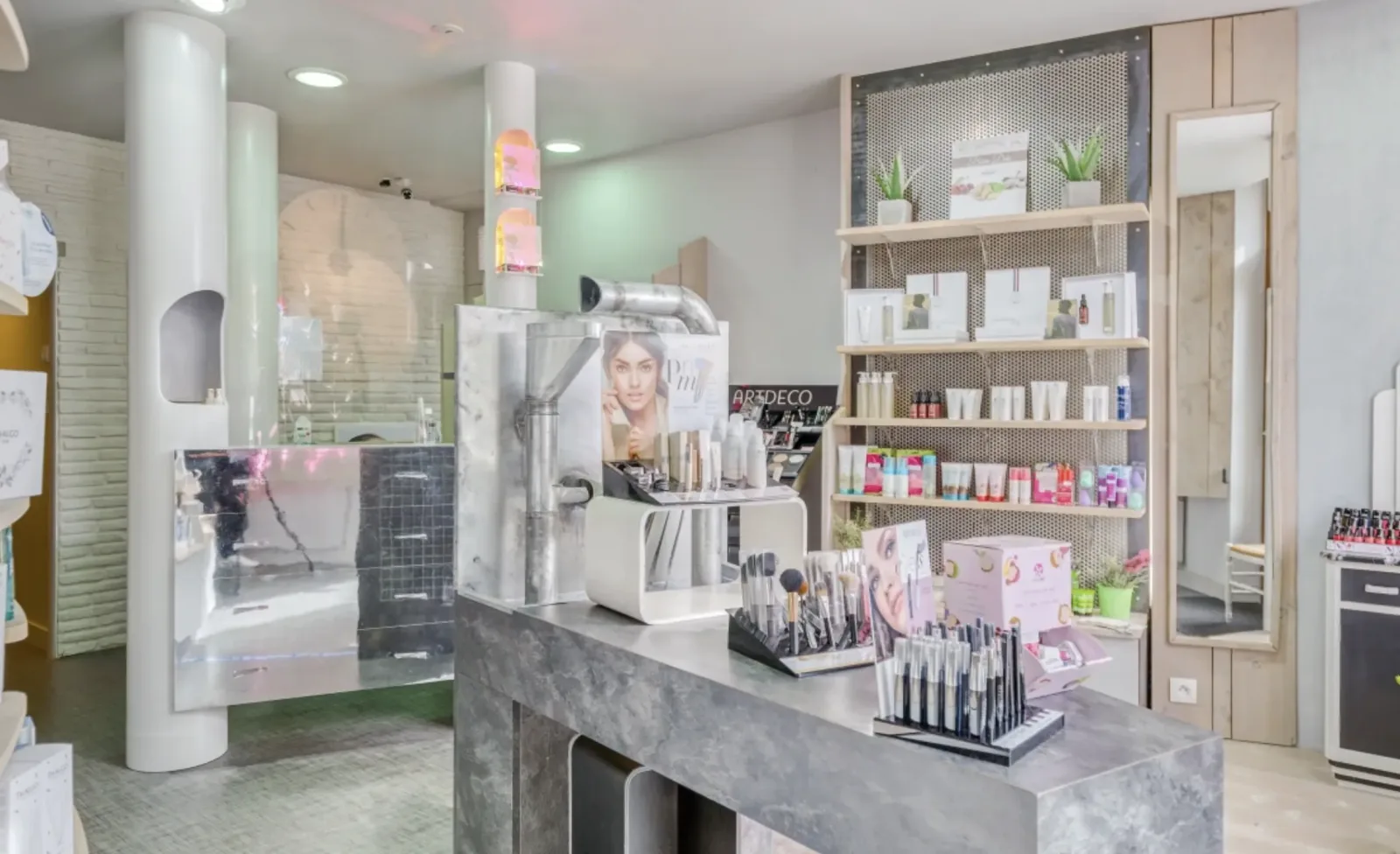 Essentielle et belle - Institut de beauté Étrelles - Essentielle et belle - Photo Galerie - OneBooking