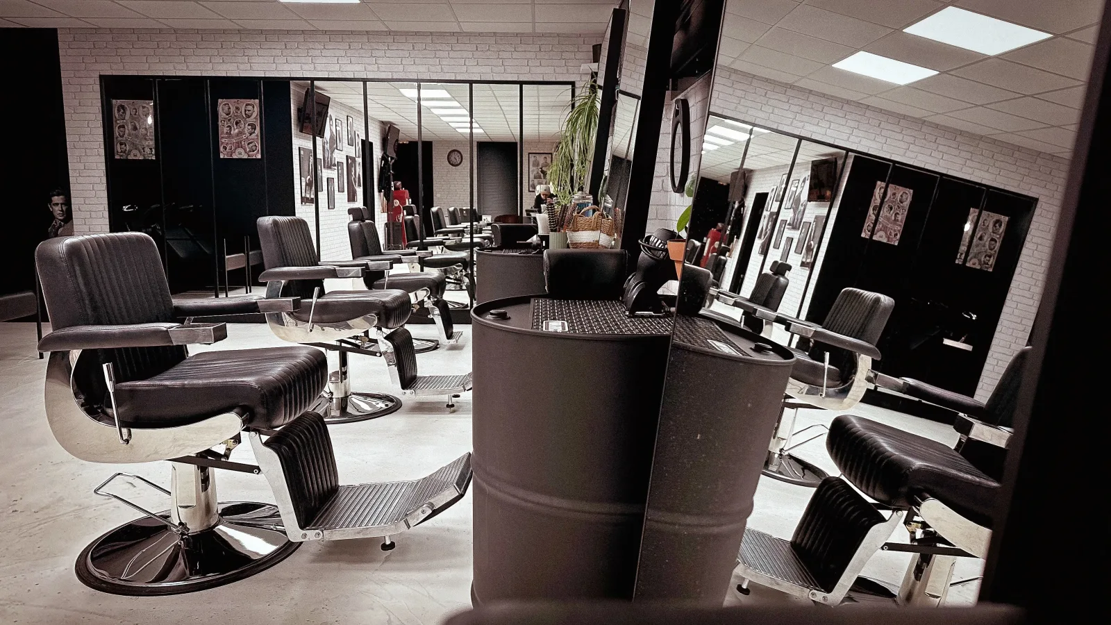 La Couperie - Coiffure Saint-Jouan-des-Guérets - La Couperie - Photo Galerie - OneBooking