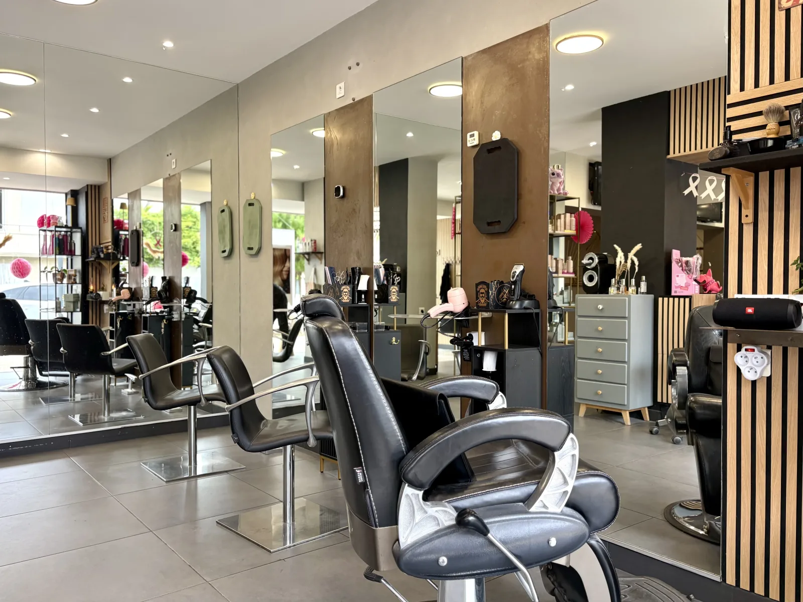Le Salon d’Isa - Coiffure Saint-Michel-Chef-Chef - Le Salon d’Isa - Photo Galerie - OneBooking