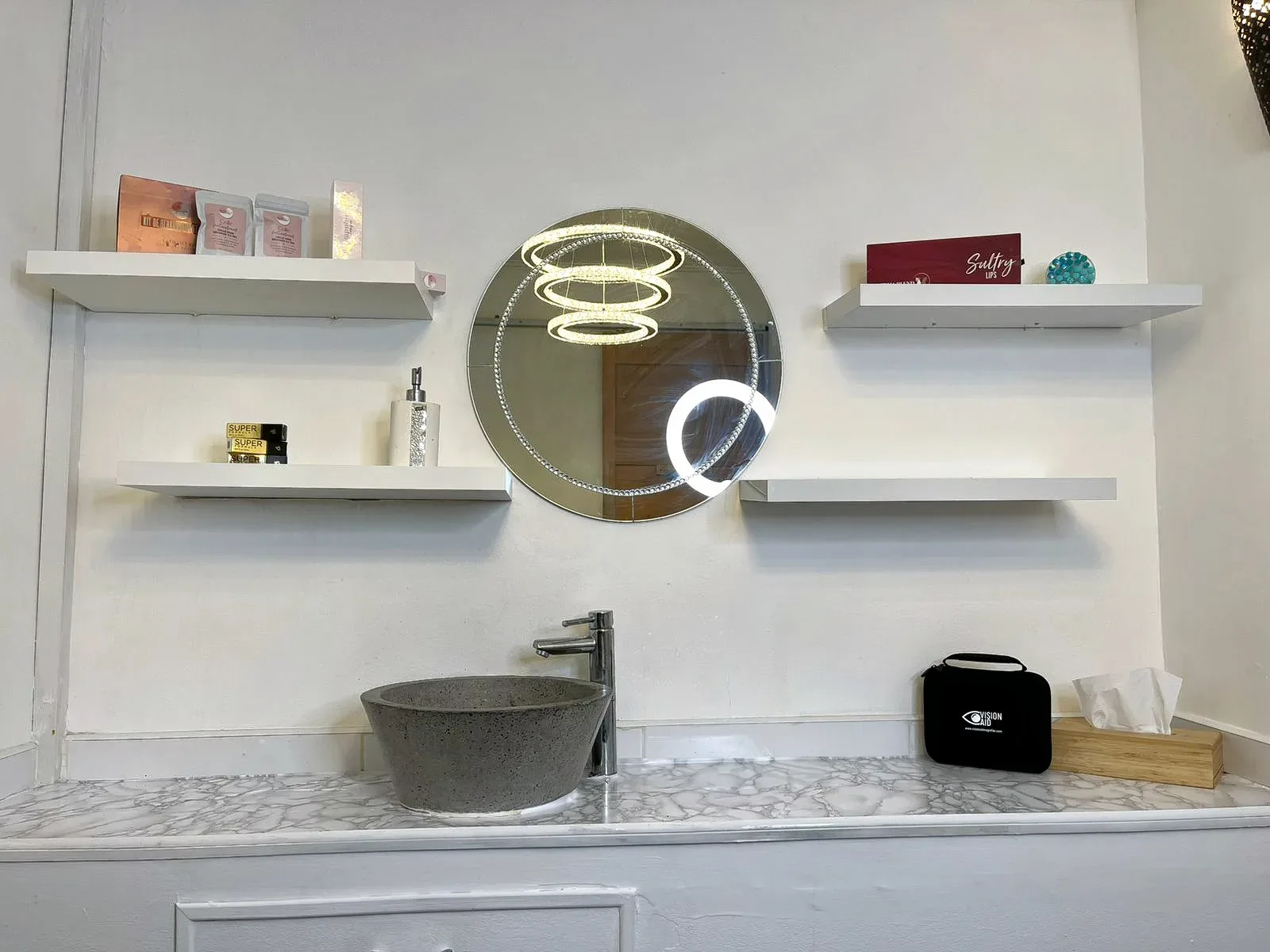 Lilooo Beauty - Institut de beauté Saint-Denis - Lilooo Beauty - Photo Galerie - OneBooking