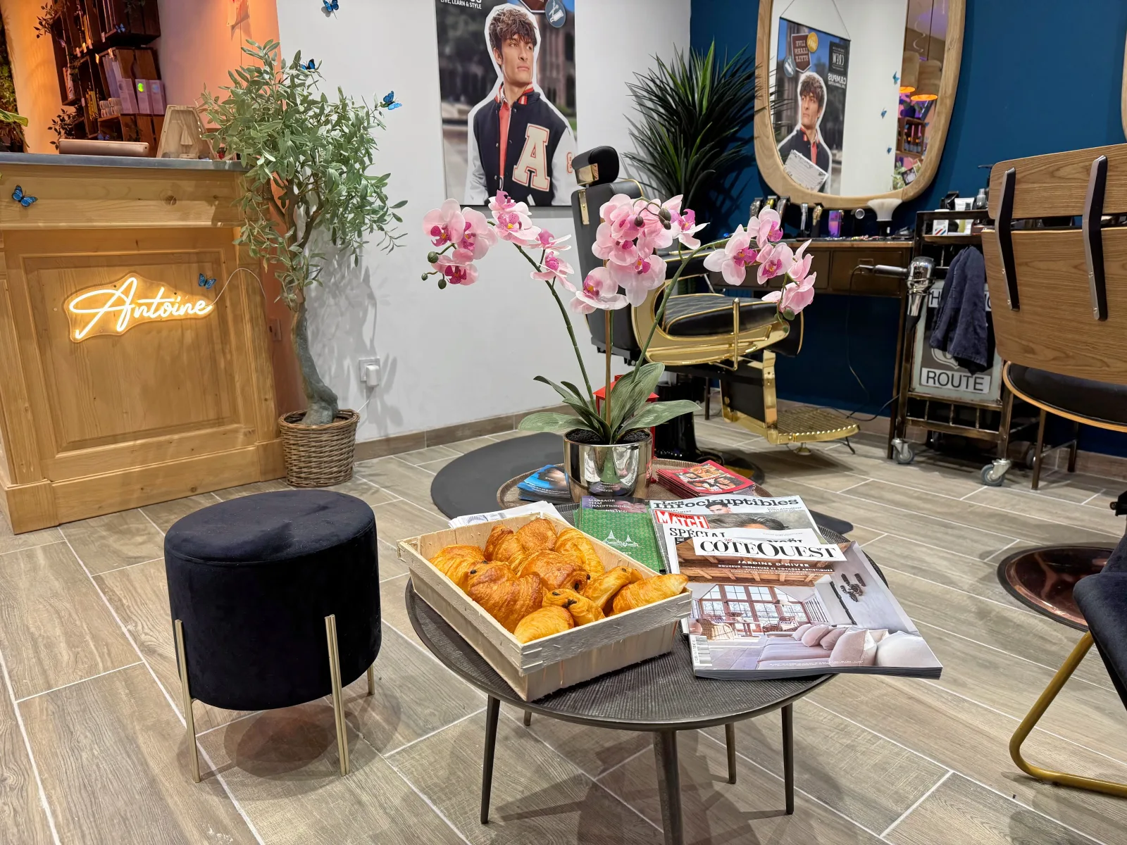 Le Salon d’Antoine - Coiffure & Blanchiment dentaire - Coiffure Saint-Lô - Le Salon d’Antoine - Coiffure & Blanchiment dentaire - Photo Galerie - OneBooking