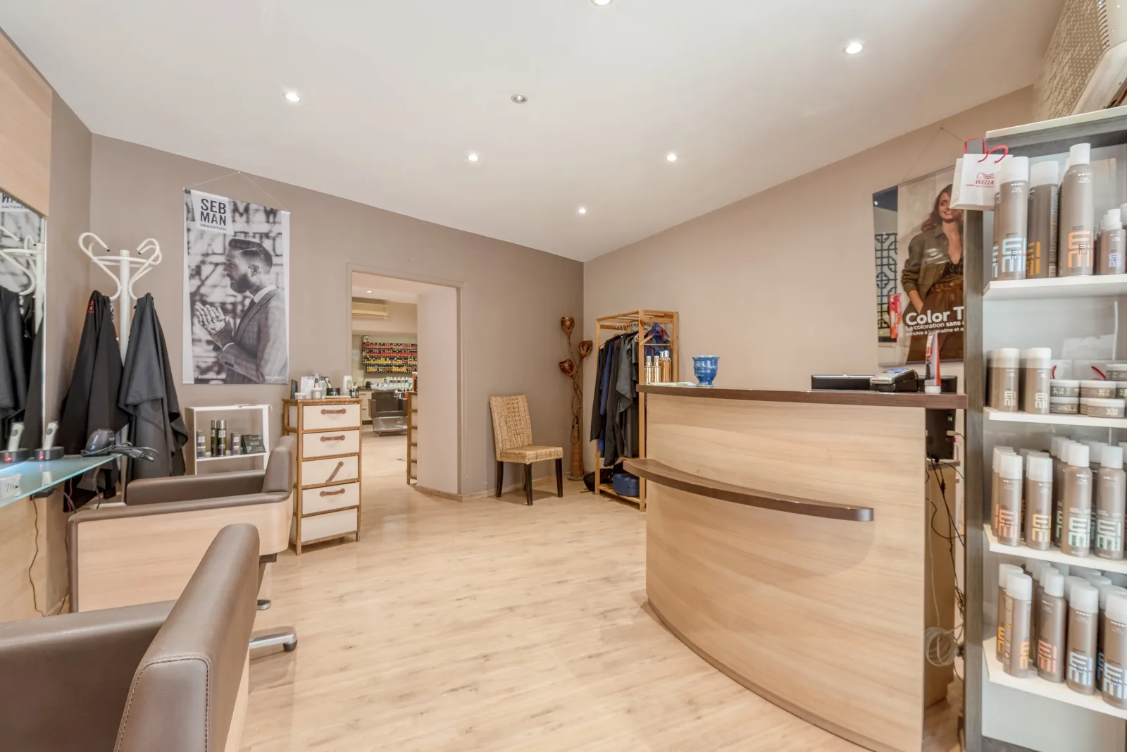 Sylvie Coiffure - Coiffure Saint-Jean-du-Gard - Sylvie Coiffure - Photo Galerie - OneBooking