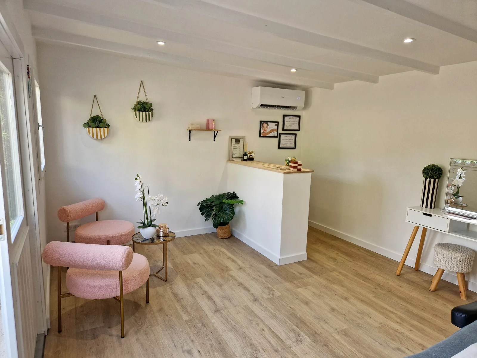 Latelier des cils - Sourcils & cils Vidauban - Latelier des cils - Photo Galerie - OneBooking