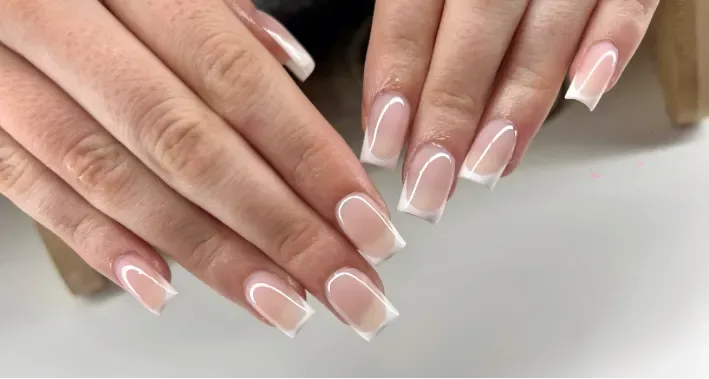 Girls & Nails - Onglerie Carbonne - Girls & Nails - Photo Galerie - OneBooking