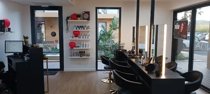 HVD Coiffure - Coiffure La Crau - HVD Coiffure - Photo Galerie - OneBooking