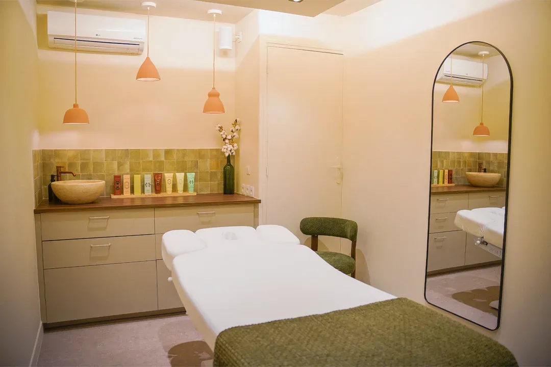 Maison Perles (BB'Nails) - Institut de beauté Meyreuil - Maison Perles (BB'Nails) - Photo Galerie - OneBooking