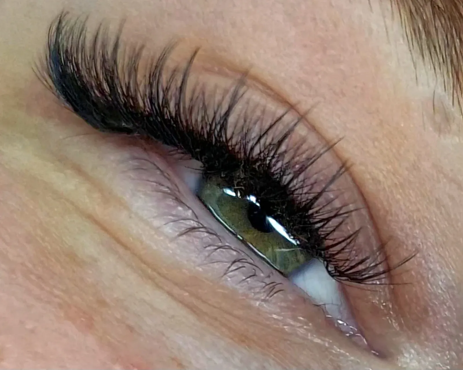 Divin’Ongles - Beauté-Regard - Ongles & Cils - Onglerie Villefranche-de-Rouergue - Divin’Ongles - Beauté-Regard - Ongles & Cils - Photo Galerie - OneBooking