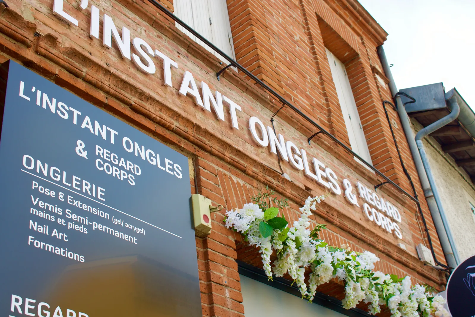 L'Instant Ongles et Regard - Institut de beauté Aucamville - L'Instant Ongles et Regard - Photo Galerie - OneBooking