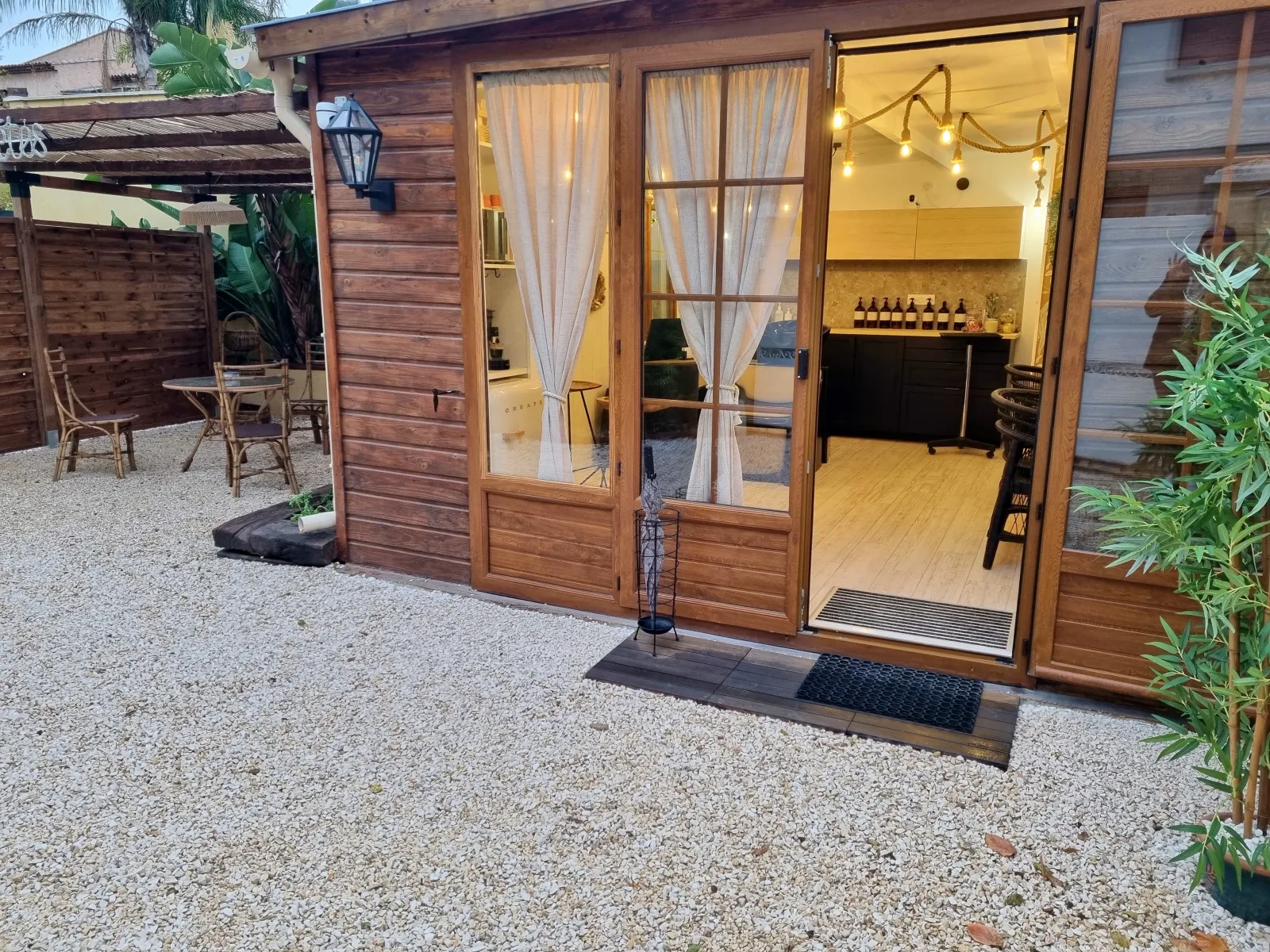 La cabane de Fanny - Coiffure La Seyne-sur-Mer - La cabane de Fanny - Photo Galerie - OneBooking