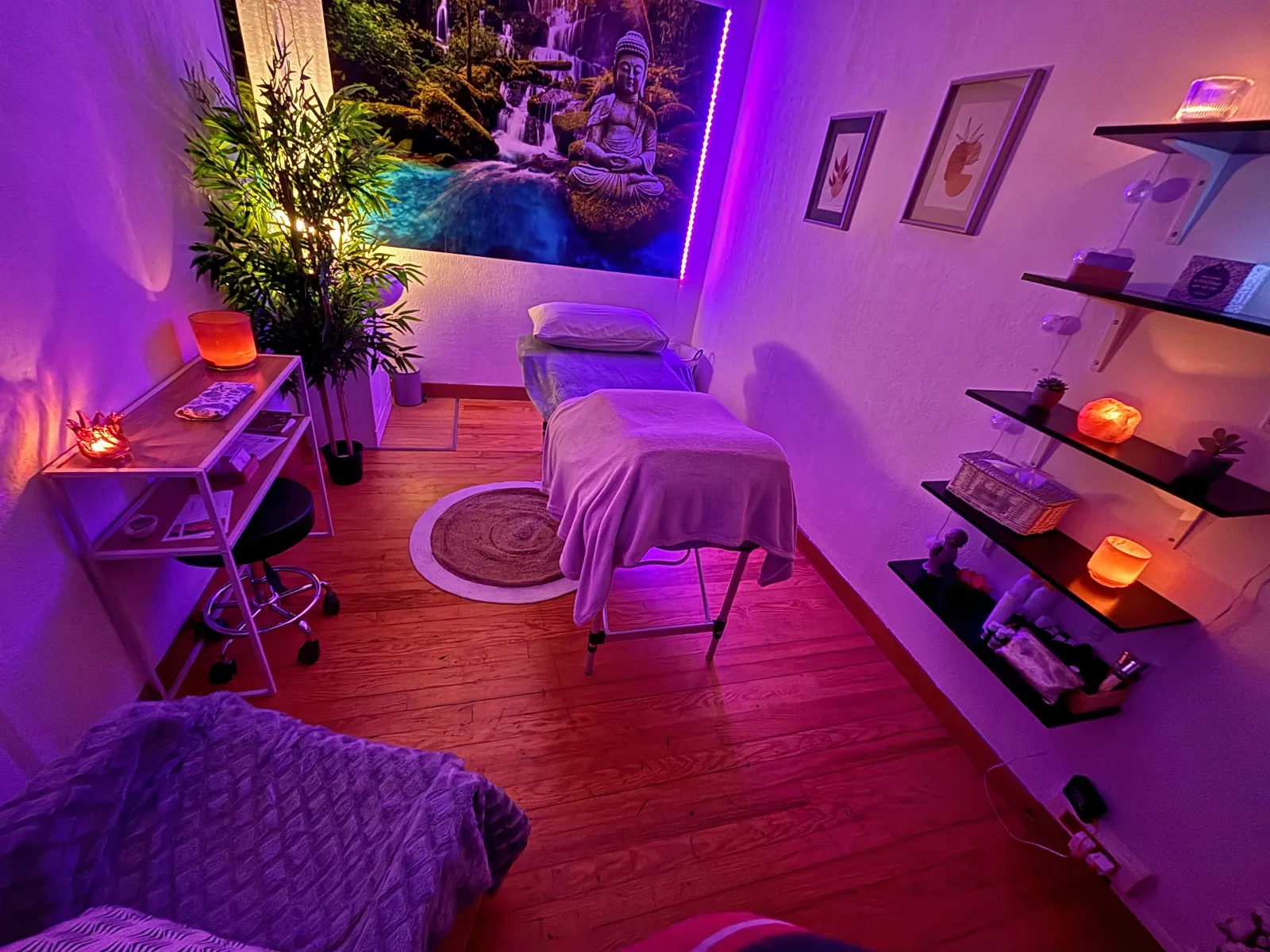Solène Jadoux - Réflexologie, Drainage, Massage sportif & Belly Revolution - Institut de beauté La Crau - Solène Jadoux - Réflexologie, Drainage, Massage sportif & Belly Revolution - Photo Galerie - OneBooking