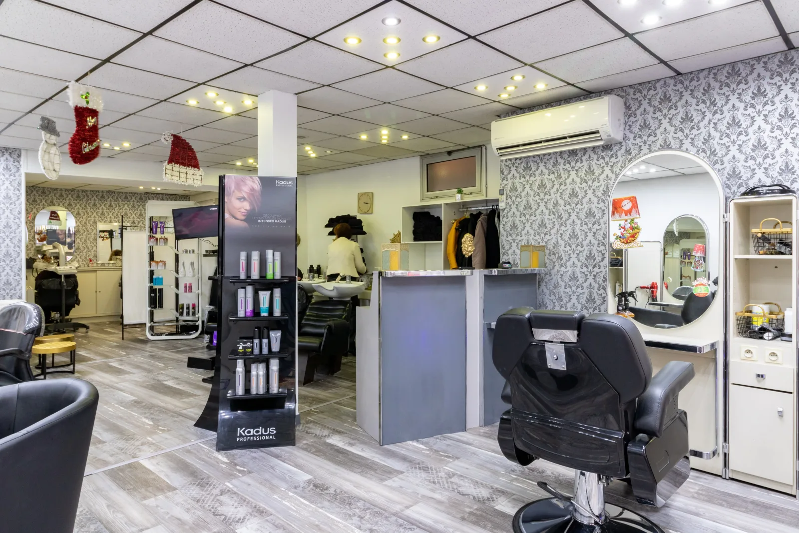 Art et coiffure - Coiffure Montereau-Fault-Yonne - Art et coiffure - Photo Galerie - OneBooking