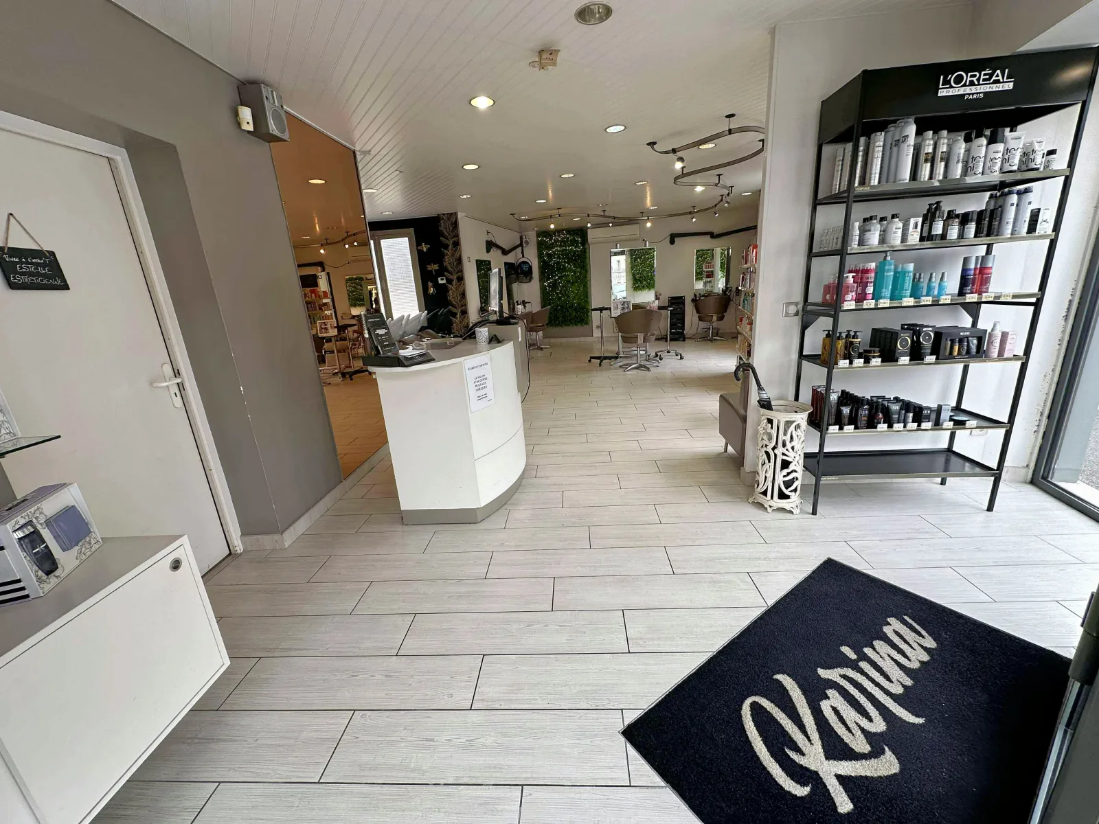Karina - Coiffure Louviers - Karina - Photo Galerie - OneBooking