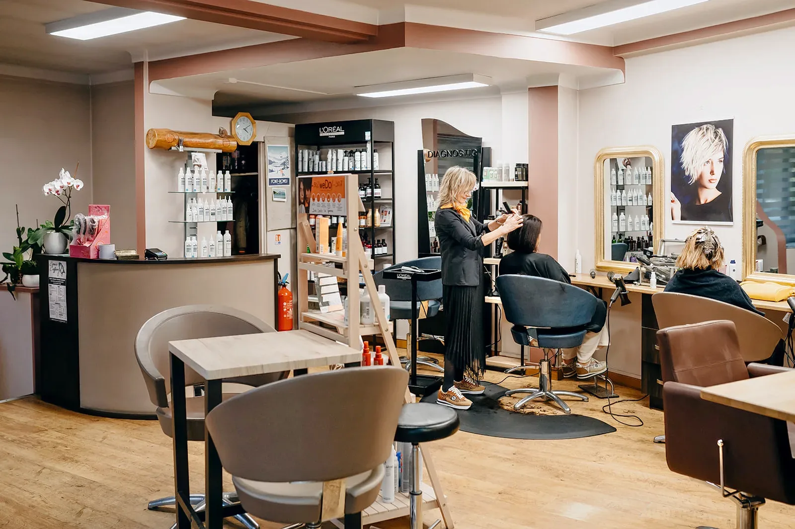 Espace coiffure - Coiffure Font-Romeu-Odeillo-Via - Espace coiffure - Photo Galerie - OneBooking