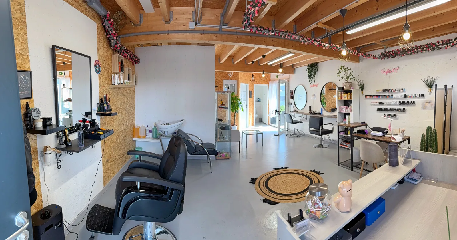 ALB coiffure - Ongles d’s - Beauty’pic - Coiffure Viry - ALB coiffure - Ongles d’s - Beauty’pic - Photo Galerie - OneBooking