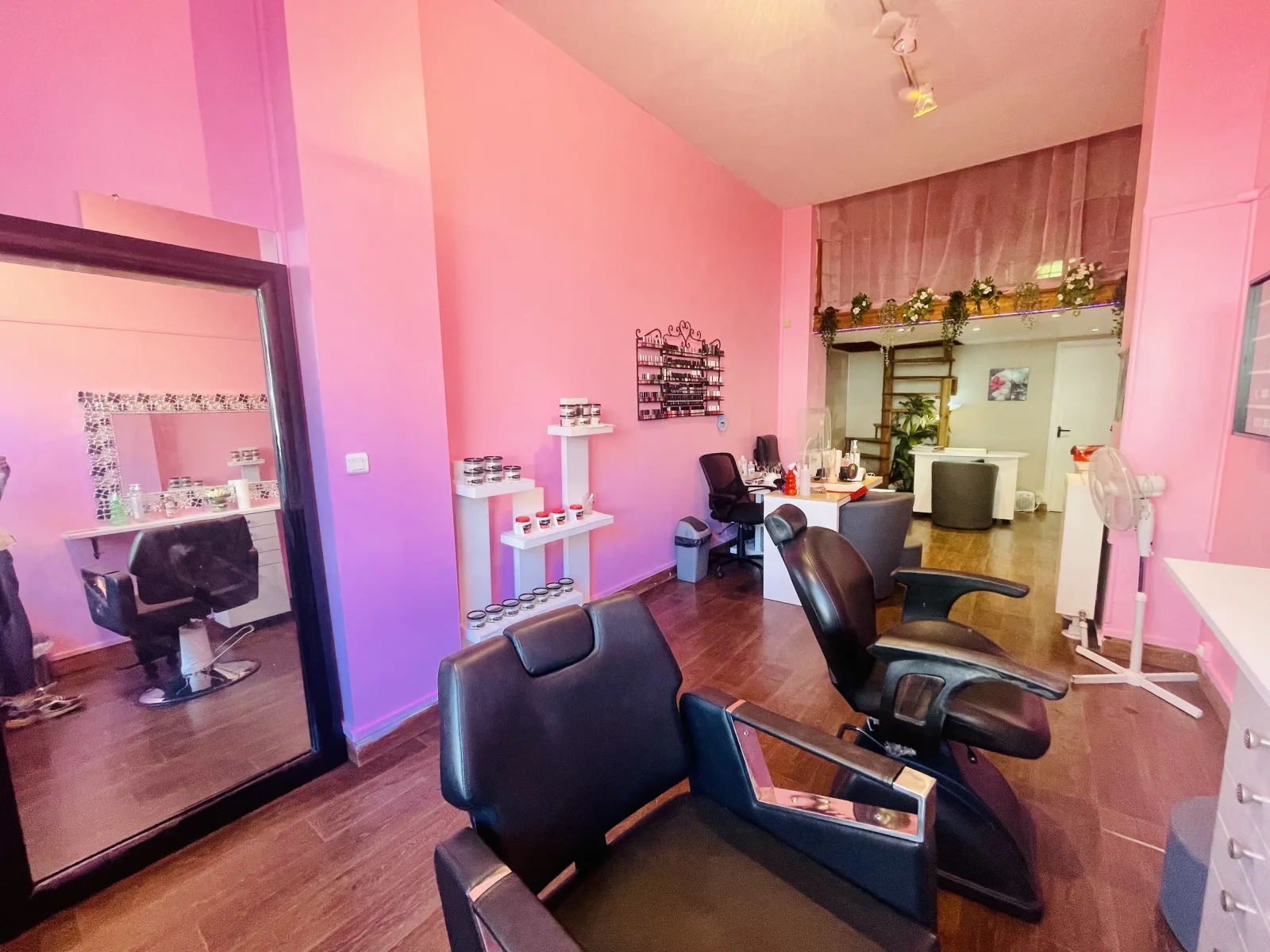 Rima’s Beauté & Nail Bar - Institut de beauté Châtillon - Rima’s Beauté & Nail Bar - Photo Galerie - OneBooking