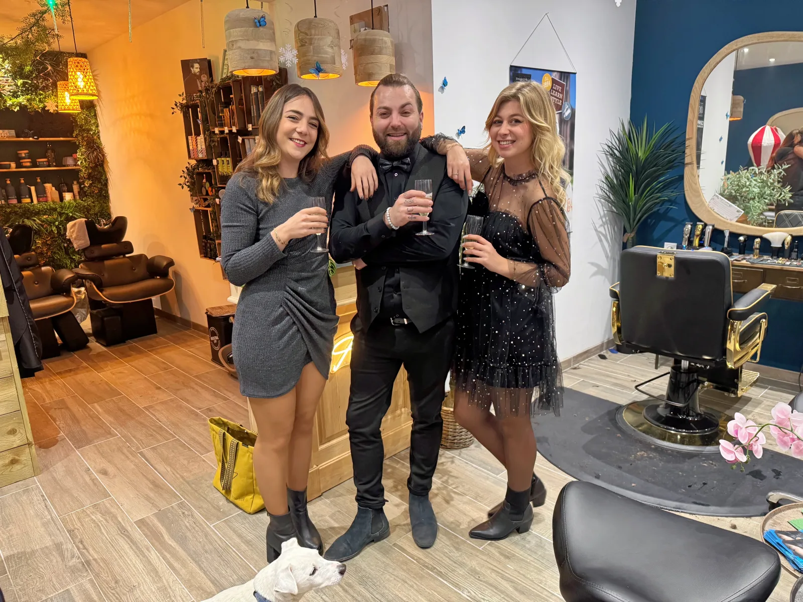 Le Salon d’Antoine - Coiffure & Blanchiment dentaire - Coiffure Saint-Lô - Le Salon d’Antoine - Coiffure & Blanchiment dentaire - Photo Galerie - OneBooking